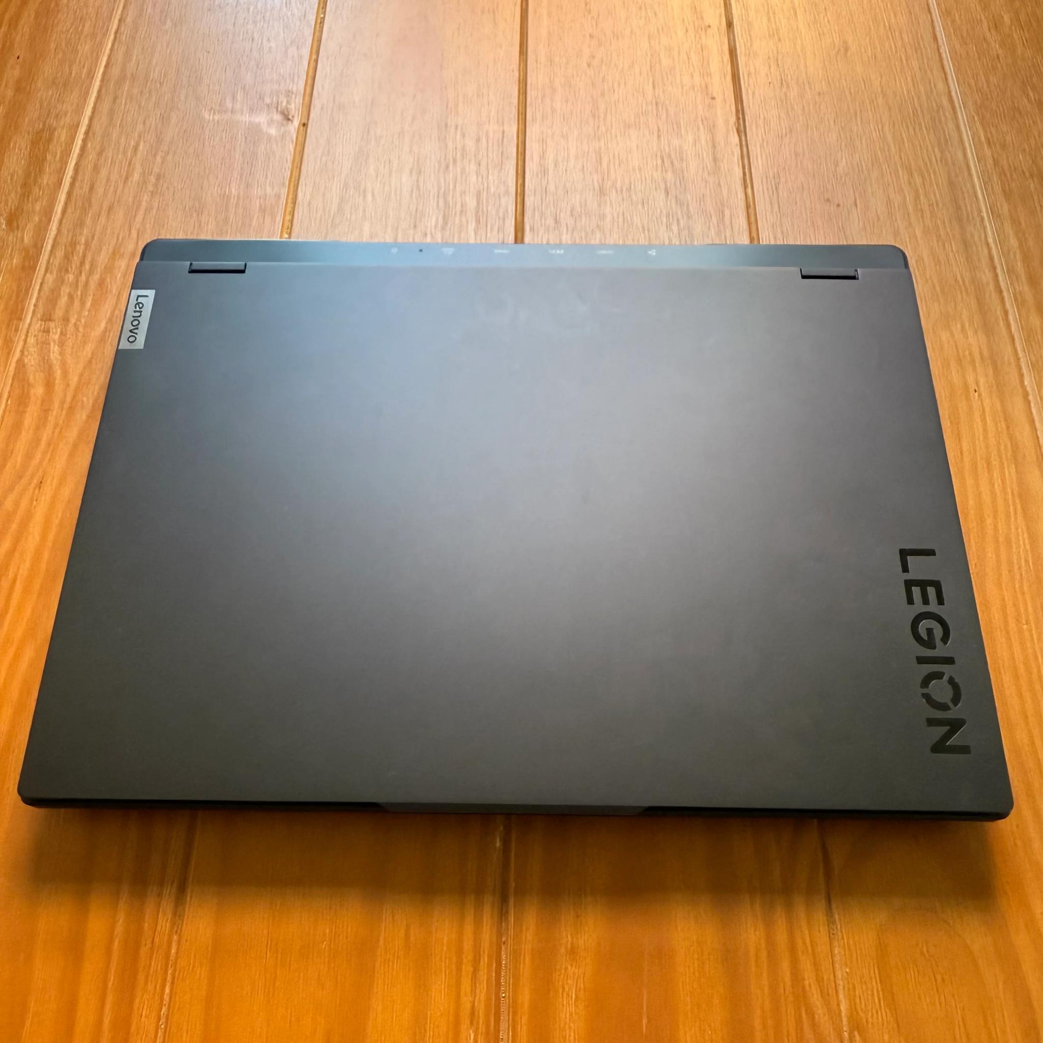 Lenovo Legion 7i Pro gaming laptop (Core i9, RTX 4080, 32 GB, 1 TB)