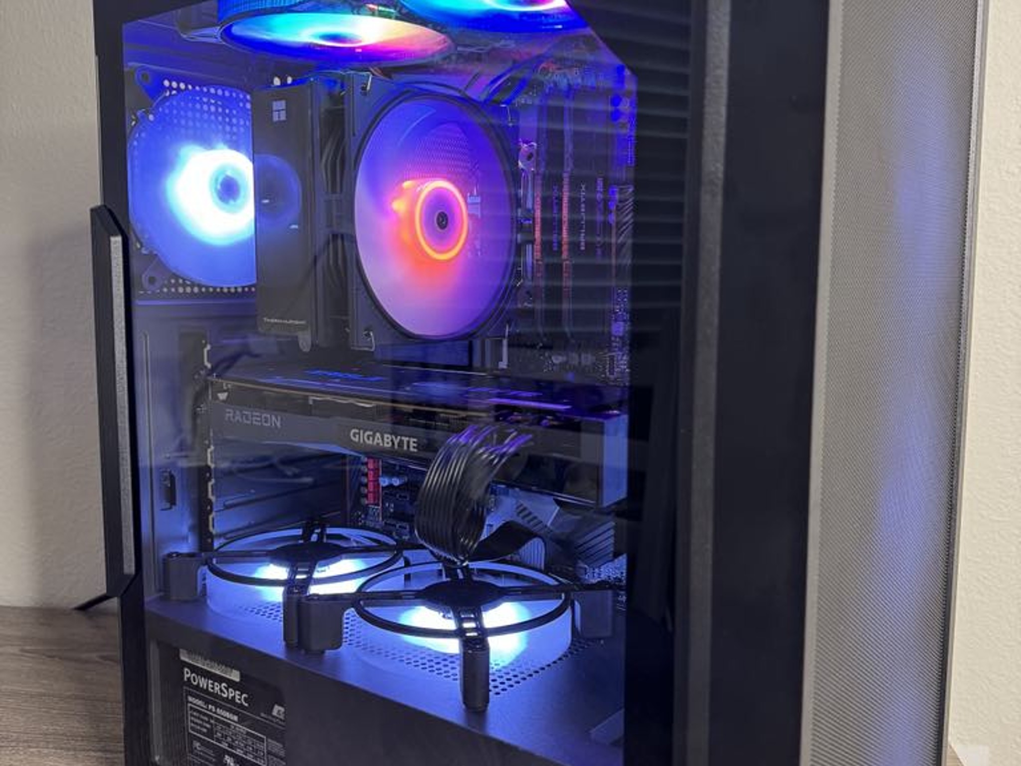 Gaming PC. RX 6750 XT 12GB Ryzen 5 5600x