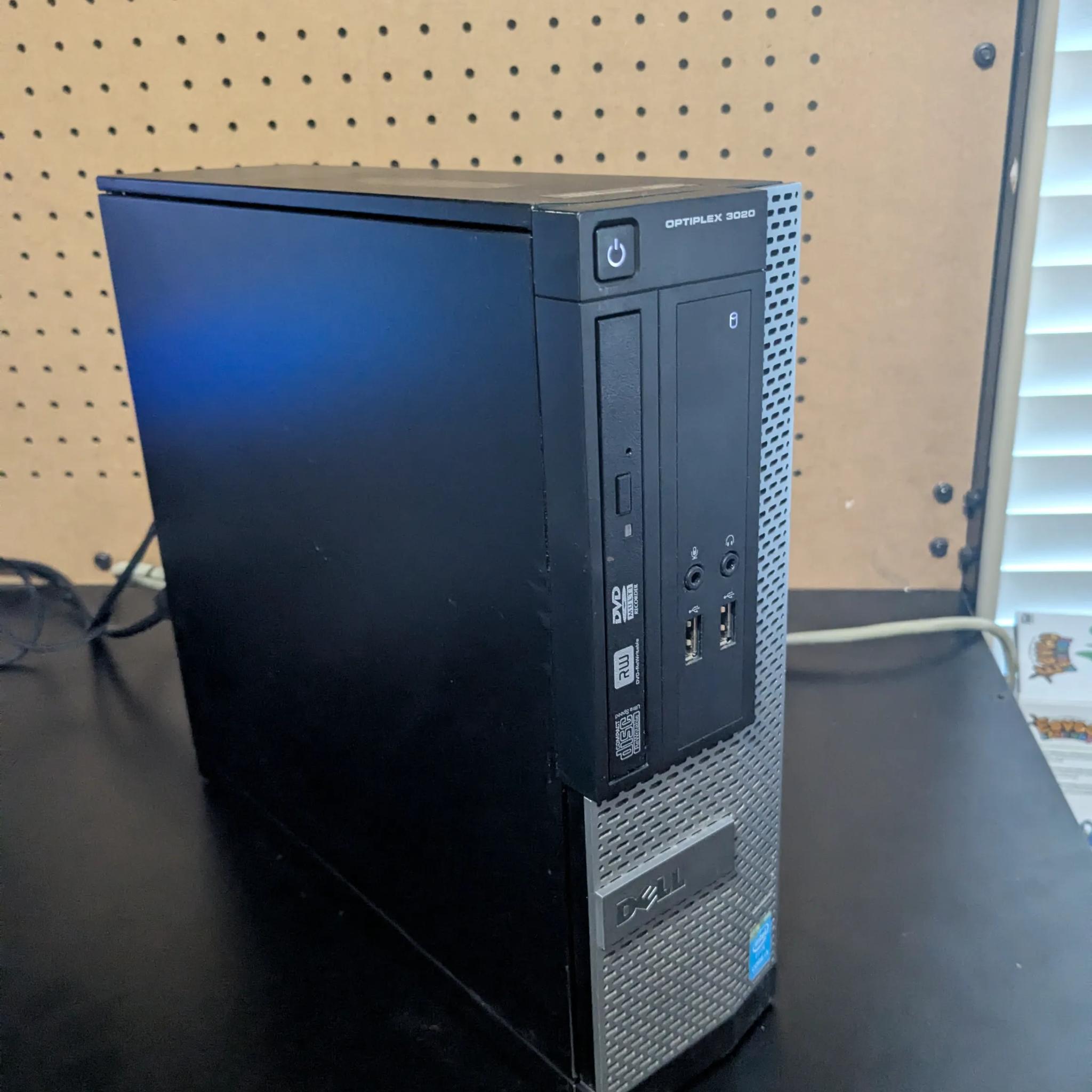 Potato Spec | 30+ FPS Fortnite | Free shipping! | i5-4570, 8GB RAM, 250GB HDD, AMD GPU, Win10, Wifi