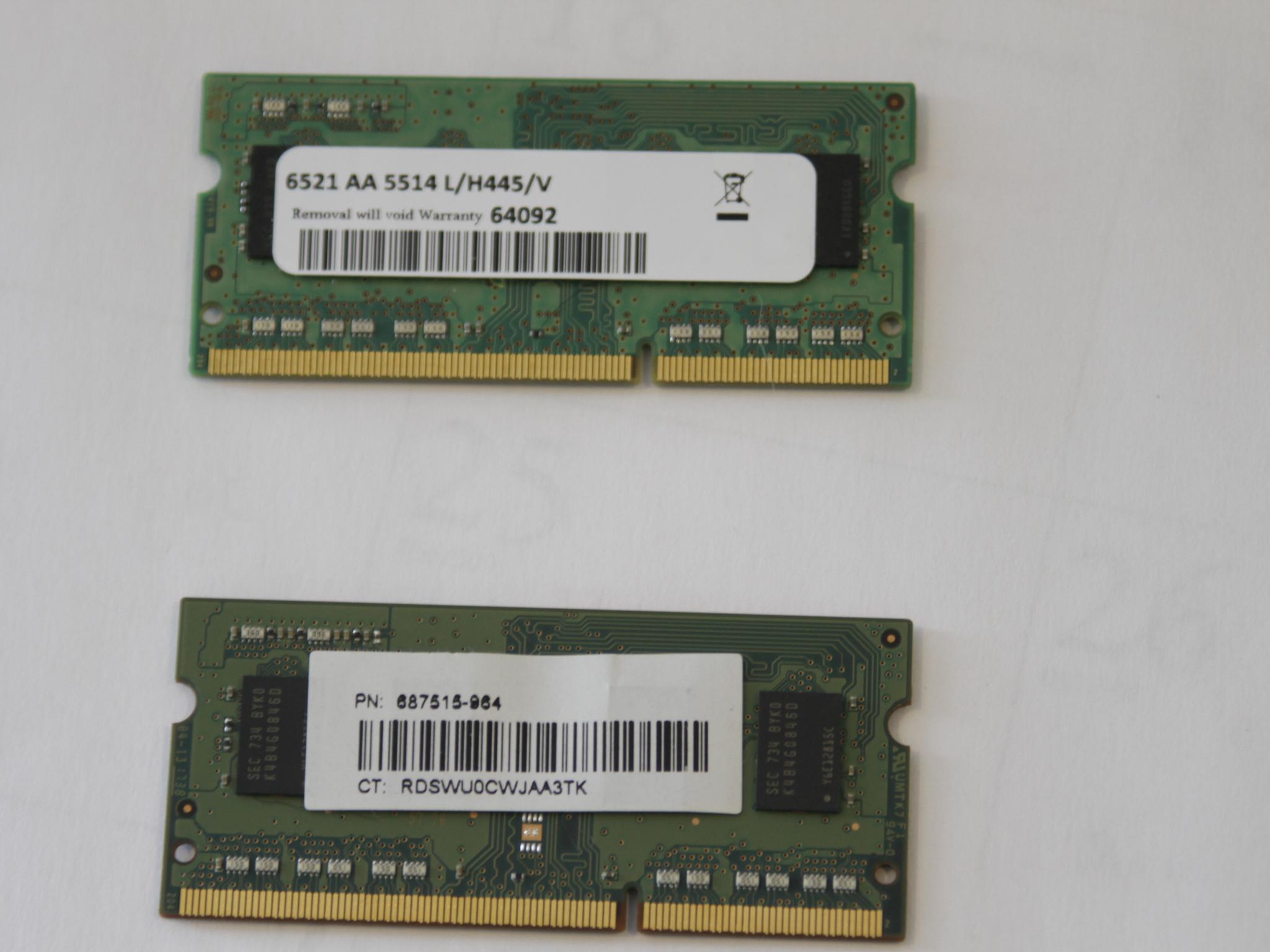 2 x 4GB Samsung DDR3-1600 SODIMM