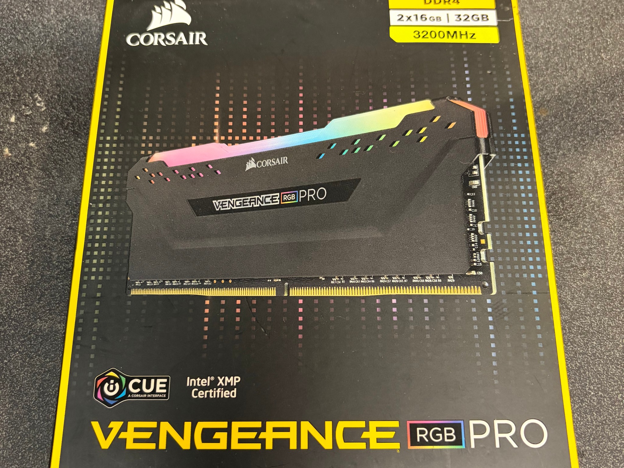 CORSAIR VENGEANCE RGB PRO DDR4 2x16GB 32GB 3200 MHz