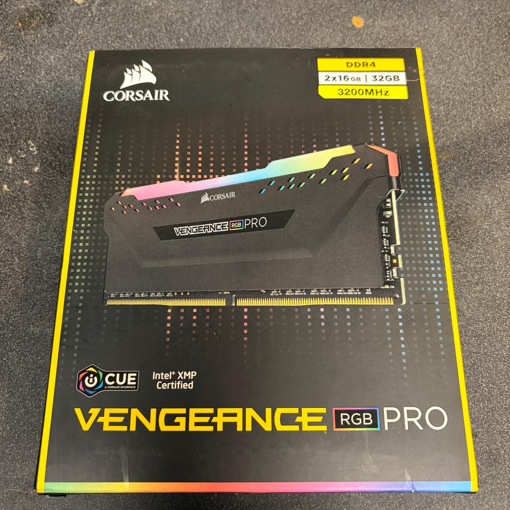 CORSAIR VENGEANCE RGB PRO DDR4 2x16GB 32GB 3200 MHz