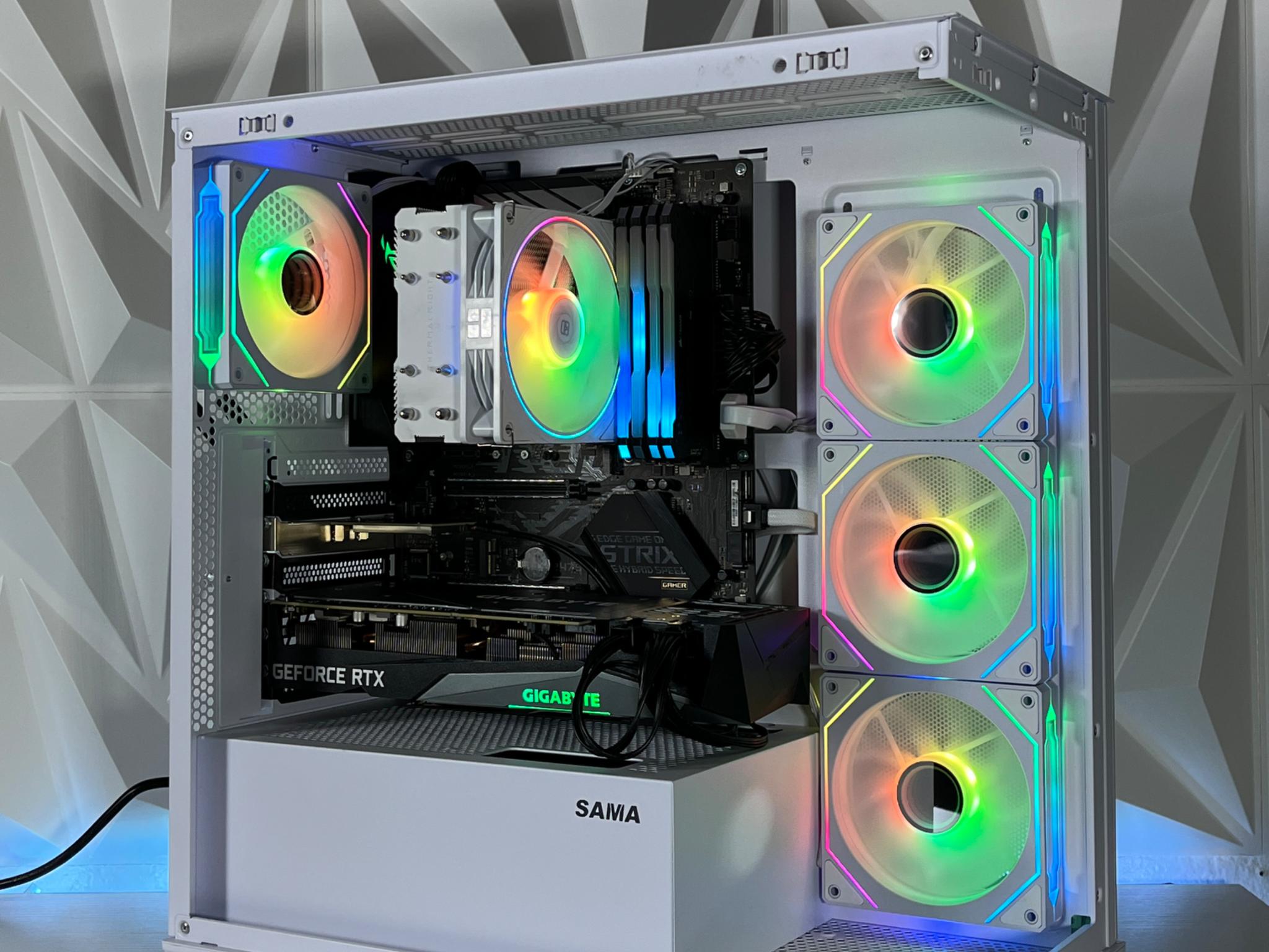 RTX 3070 OC, Ryzen 7 3700X, 32GB RAM | White RGB Gaming Computer