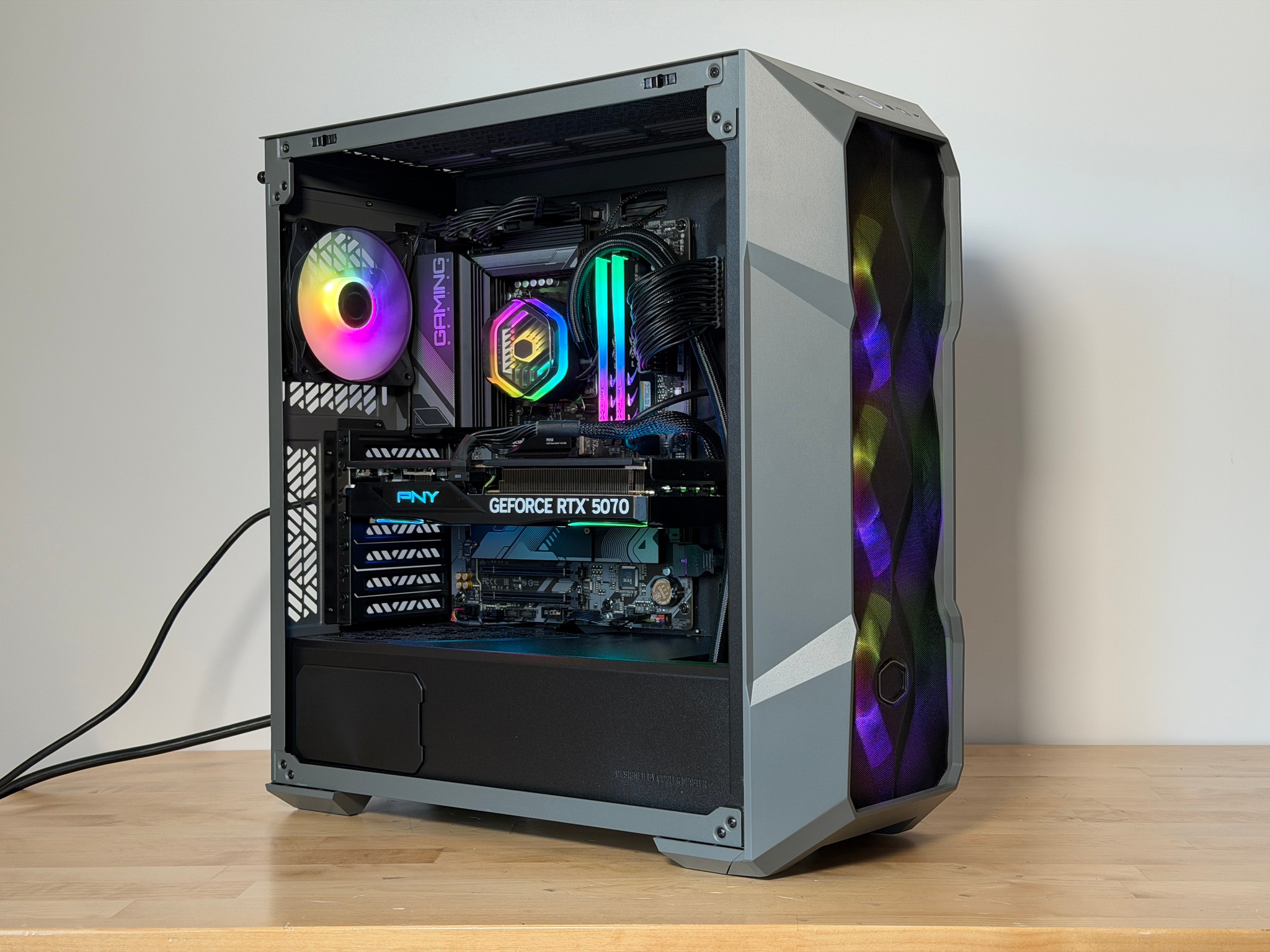 RTX 5070 Ryzen 5 7600x3d Gaming PC