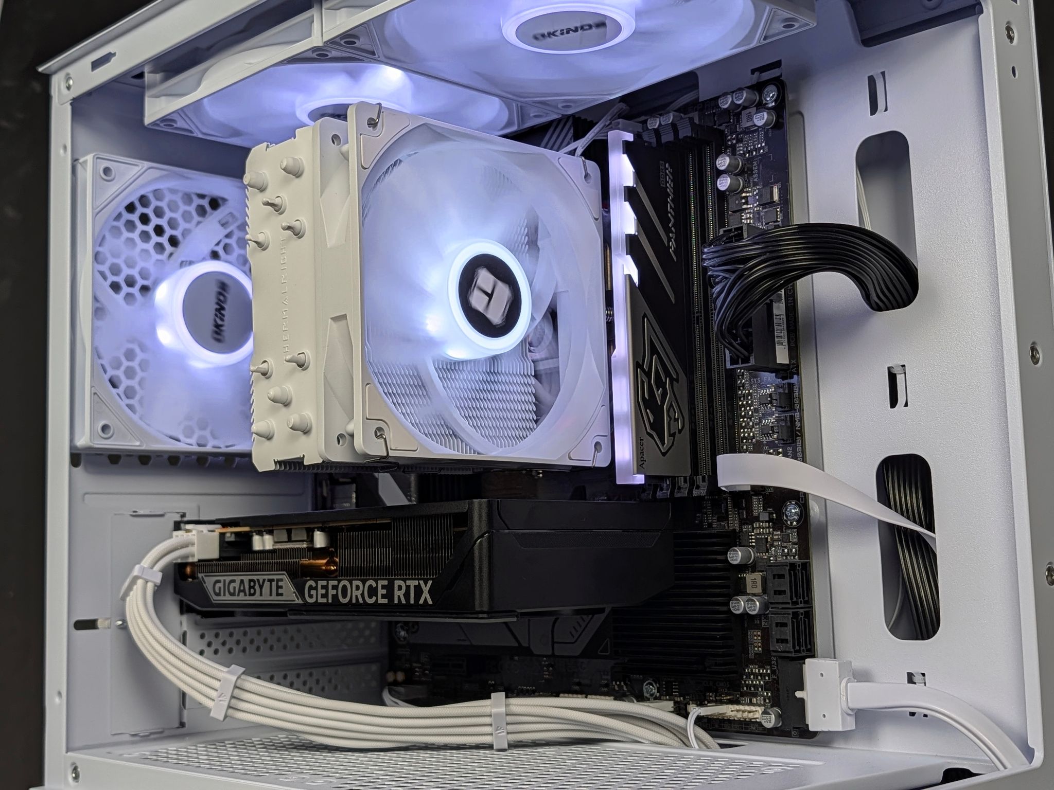 🐻‍❄️Ryzen 5 7500F | RTX 5060 | 16GB DDR5 | 1TB SSD | Gaming PC