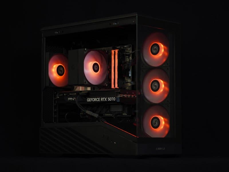 EXT View 70X Pro - Ryzen 7 8700F, RTX 5070 12GB, 16GB DDR5 Ram, 1TB SSD