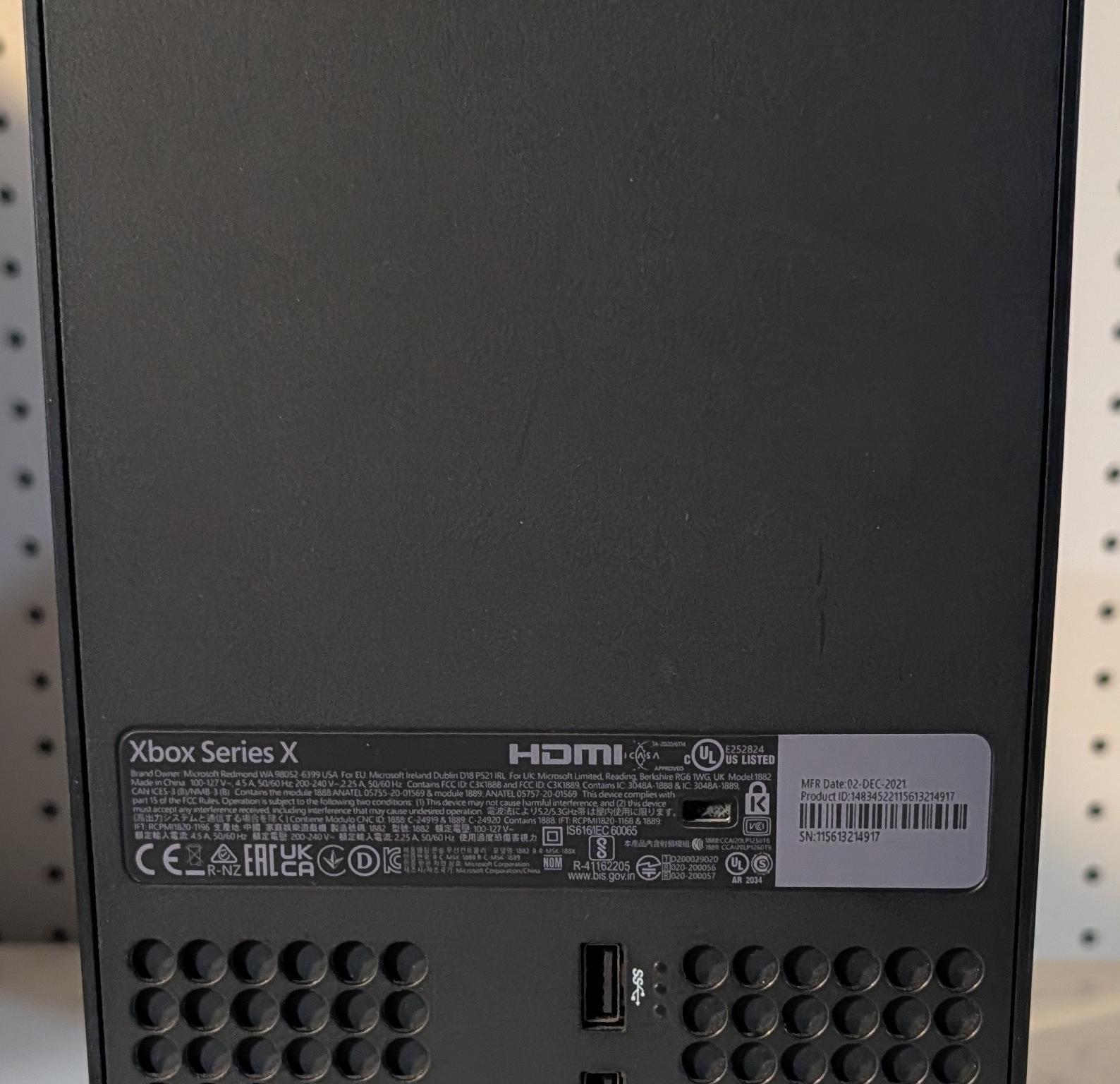 Xbox Series X complete in box