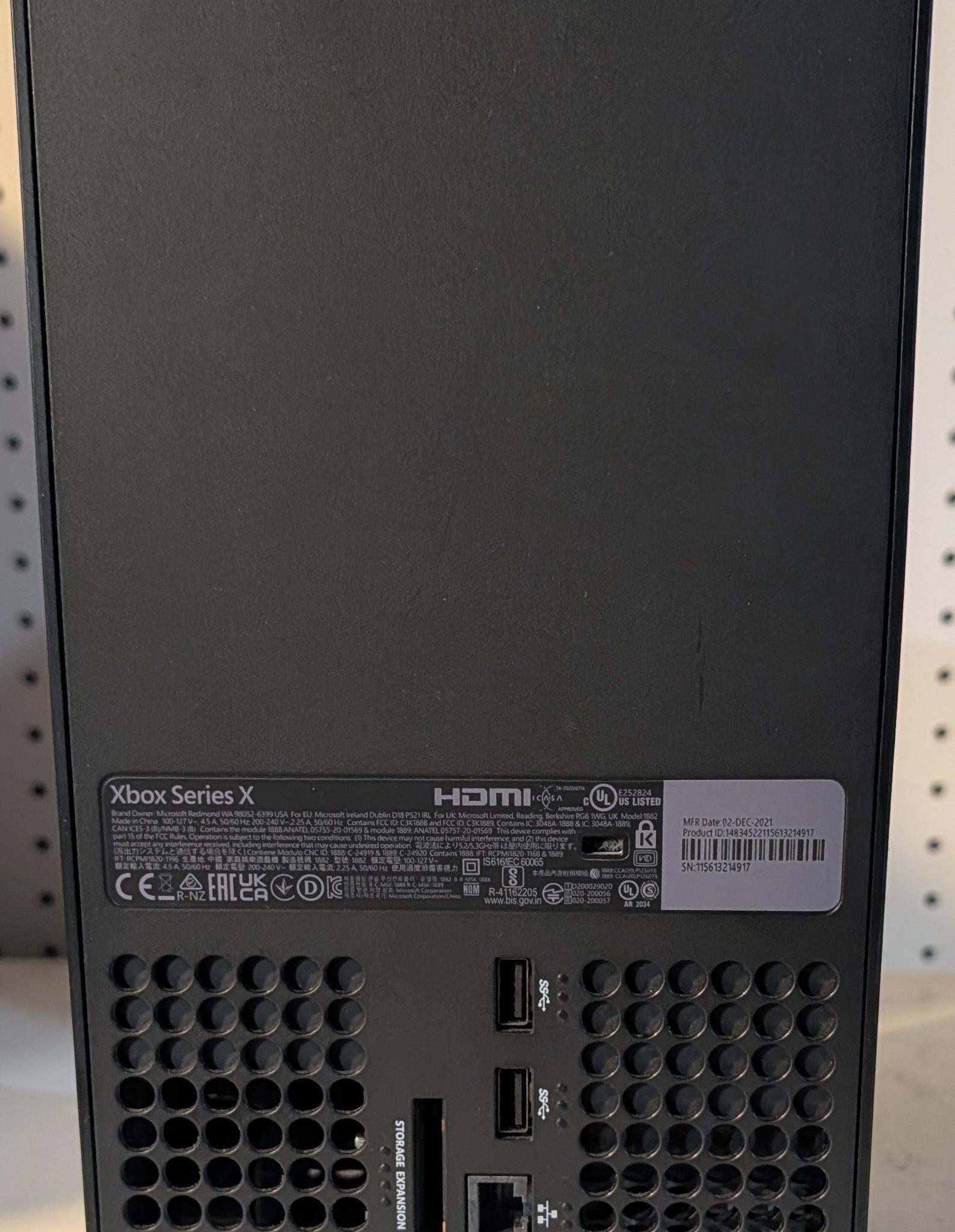 Xbox Series X complete in box