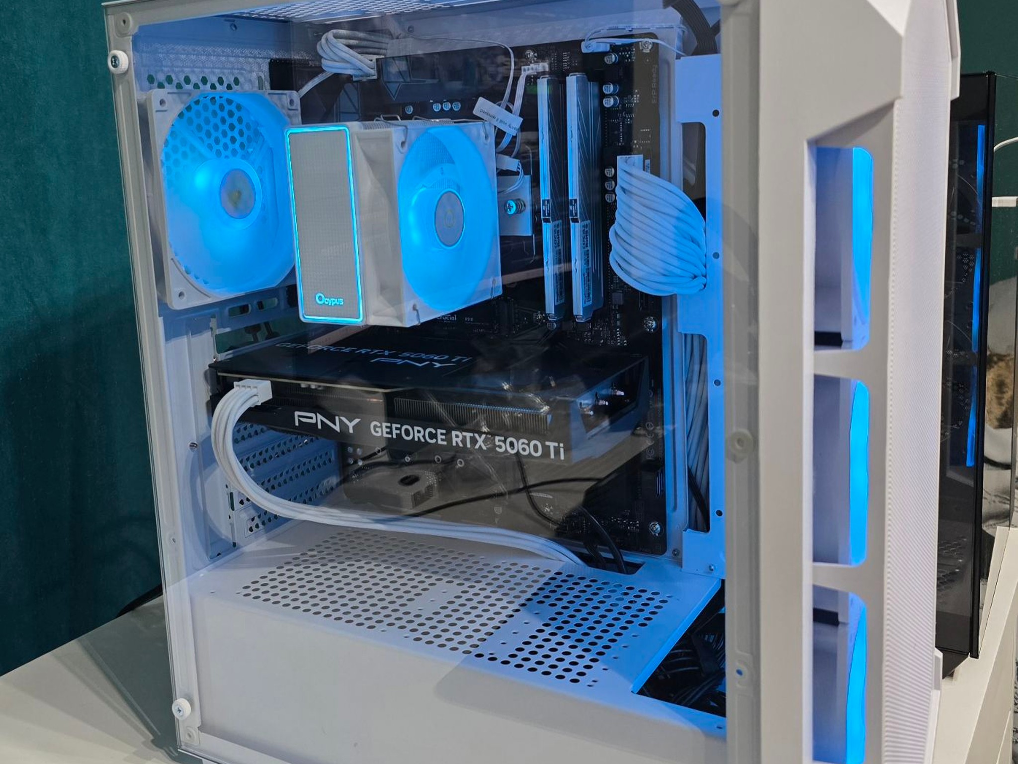 RTX 5060TI 16GB|RYZEN 7 5800XT |32GB DDR4 | 1T NVMe | The Mid-Range Beast RTX