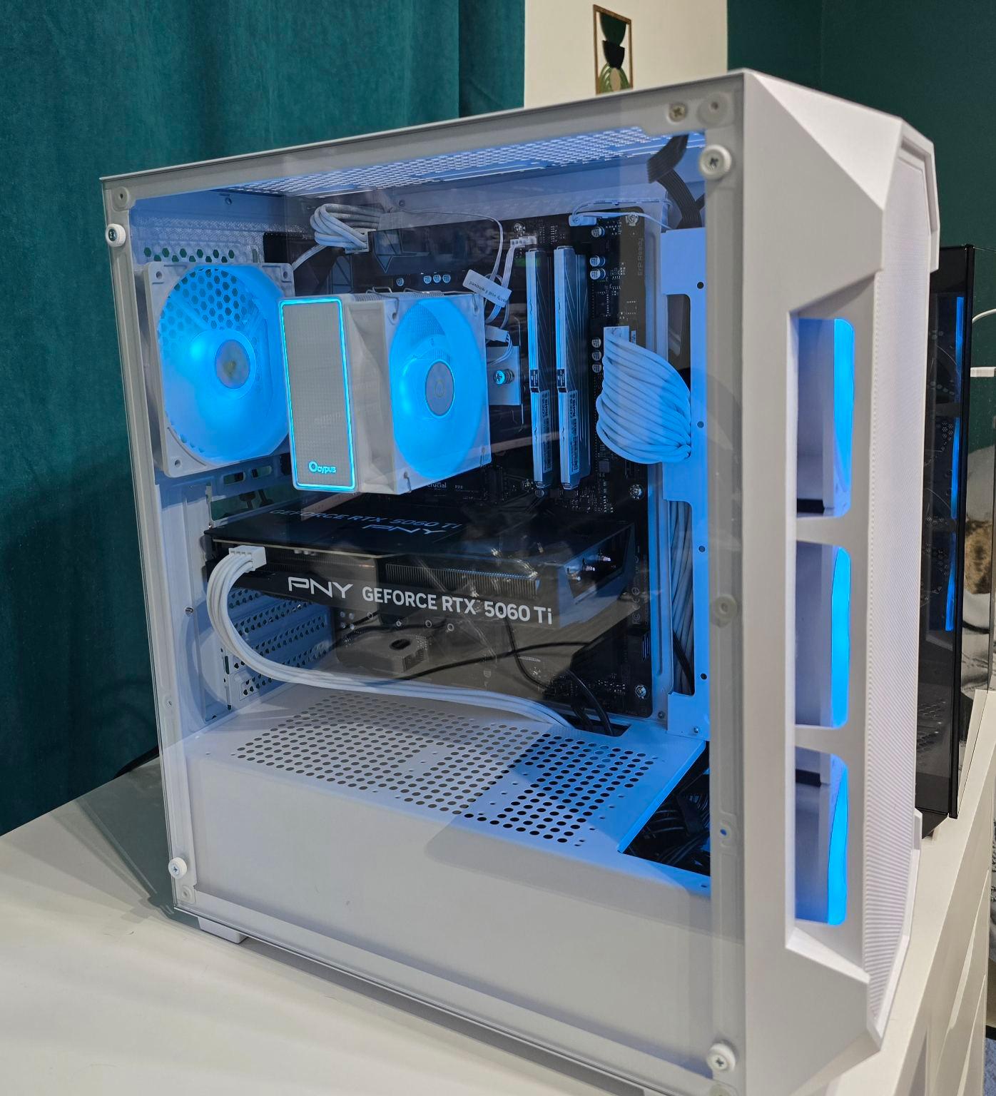 RTX 5060TI 16GB|RYZEN 7 5800XT |32GB DDR4 | 1T NVMe | The Mid-Range Beast RTX