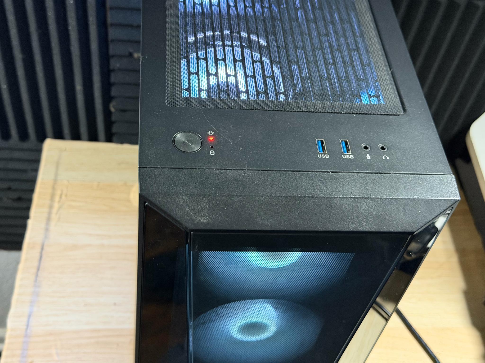 i5 10400F | RTX 3050 8GB | 16GB DDR4 | 240GB SSD + 1TB HDD