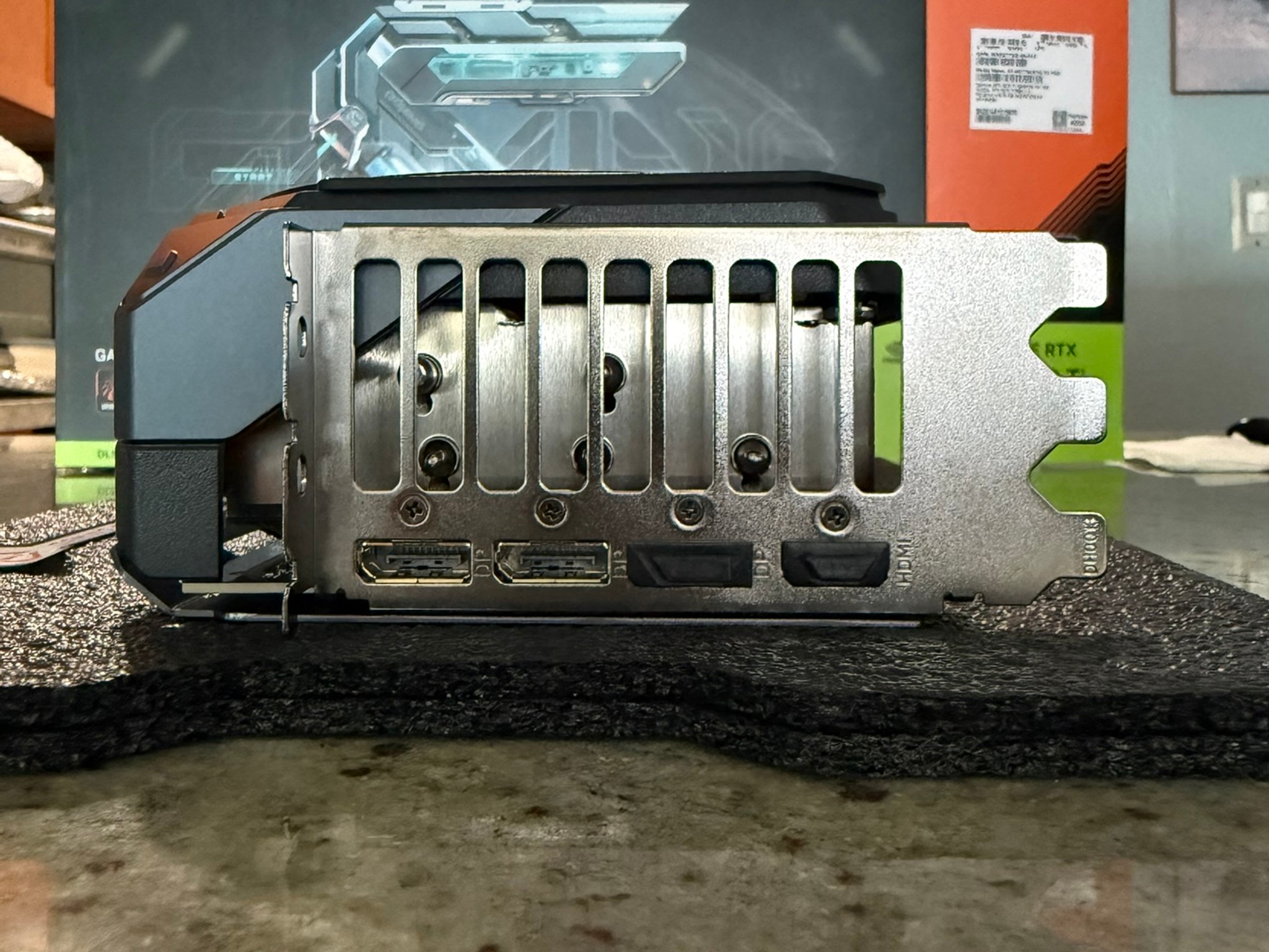Gigabyte Geforce RTX 5070 Ti Gaming OC 16GB GDDR7 Graphics Card