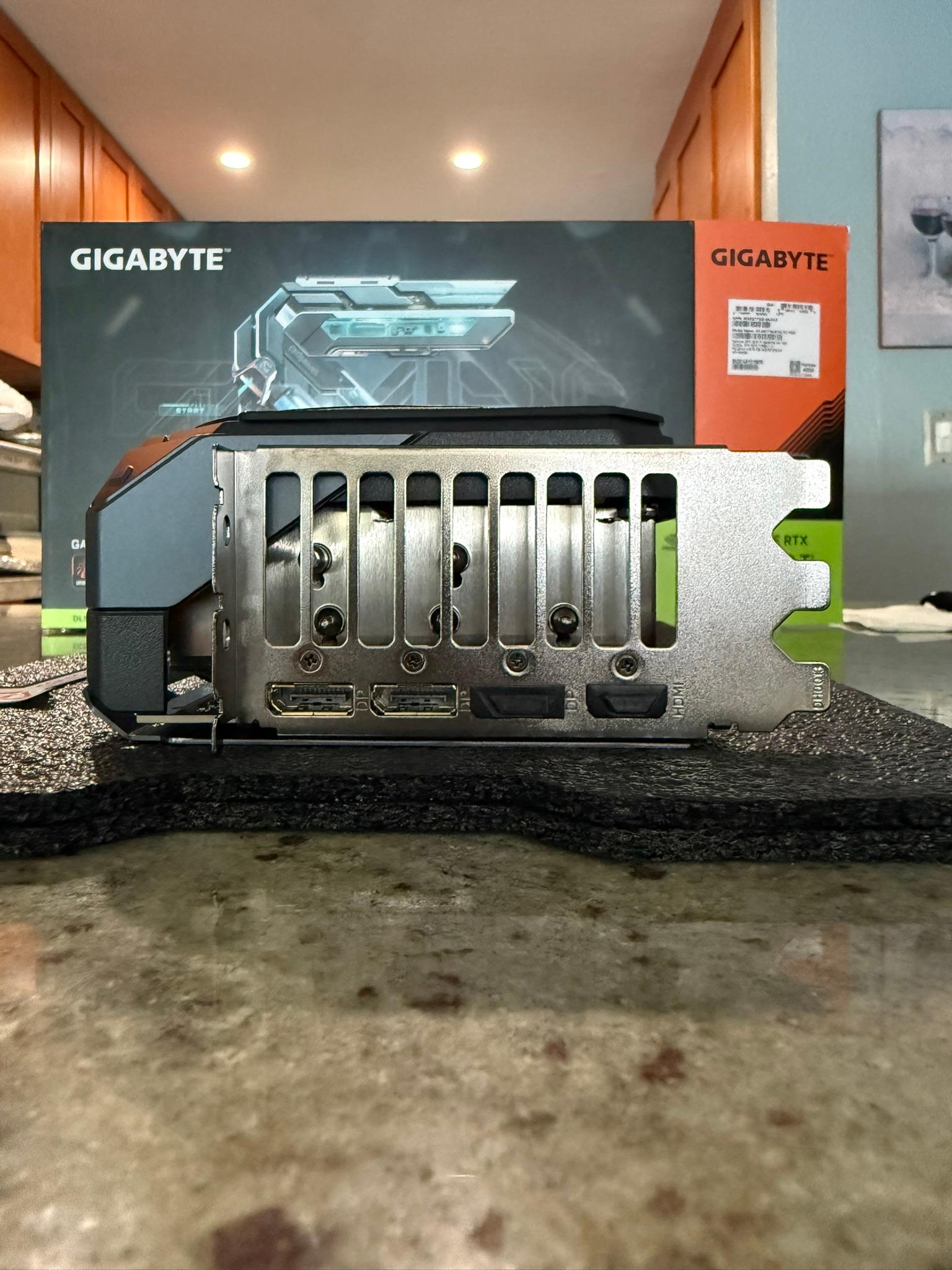 Gigabyte Geforce RTX 5070 Ti Gaming OC 16GB GDDR7 Graphics Card
