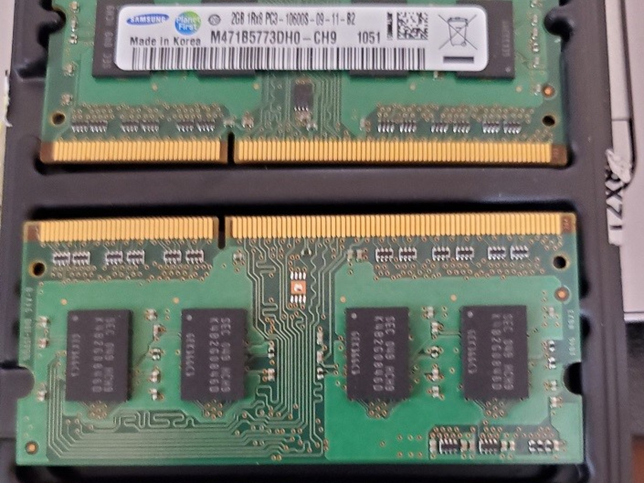 Original Samsung 8GB, (2x4GB) M471B5173DB0-YK0 -DDR3 SODIMM Laptop Memory Ram