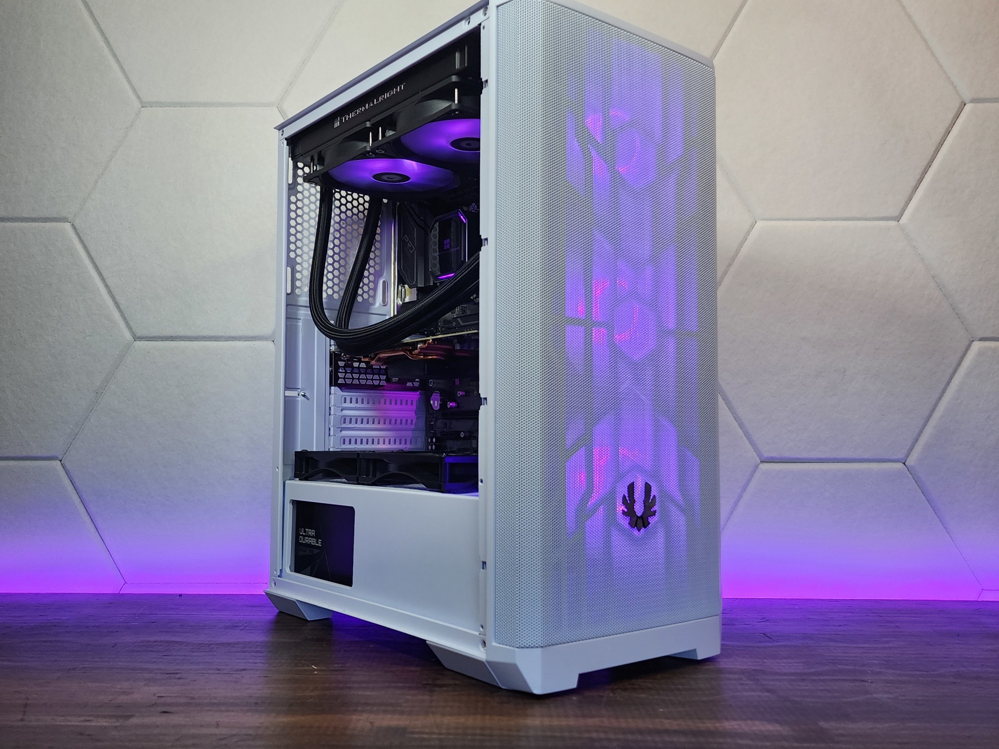 💜🤍 RTX 3080 // Core i7 12700 KF // 32GB 3200MHz // 2TB NVMe Gen 3 // CPU&GPU Liquid Cooled!