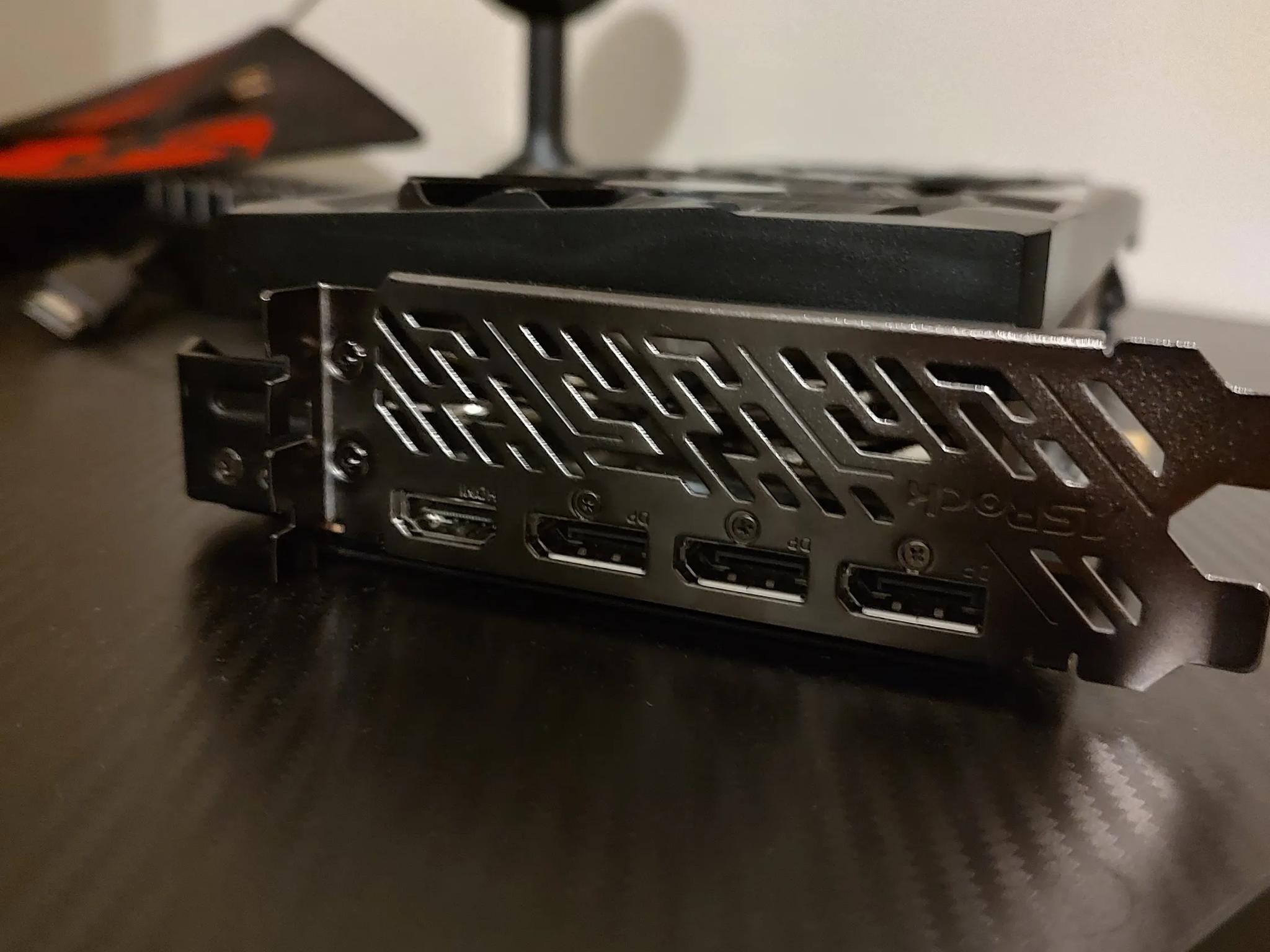 Asrock phantom gaming 7800XT with original box (almost new))