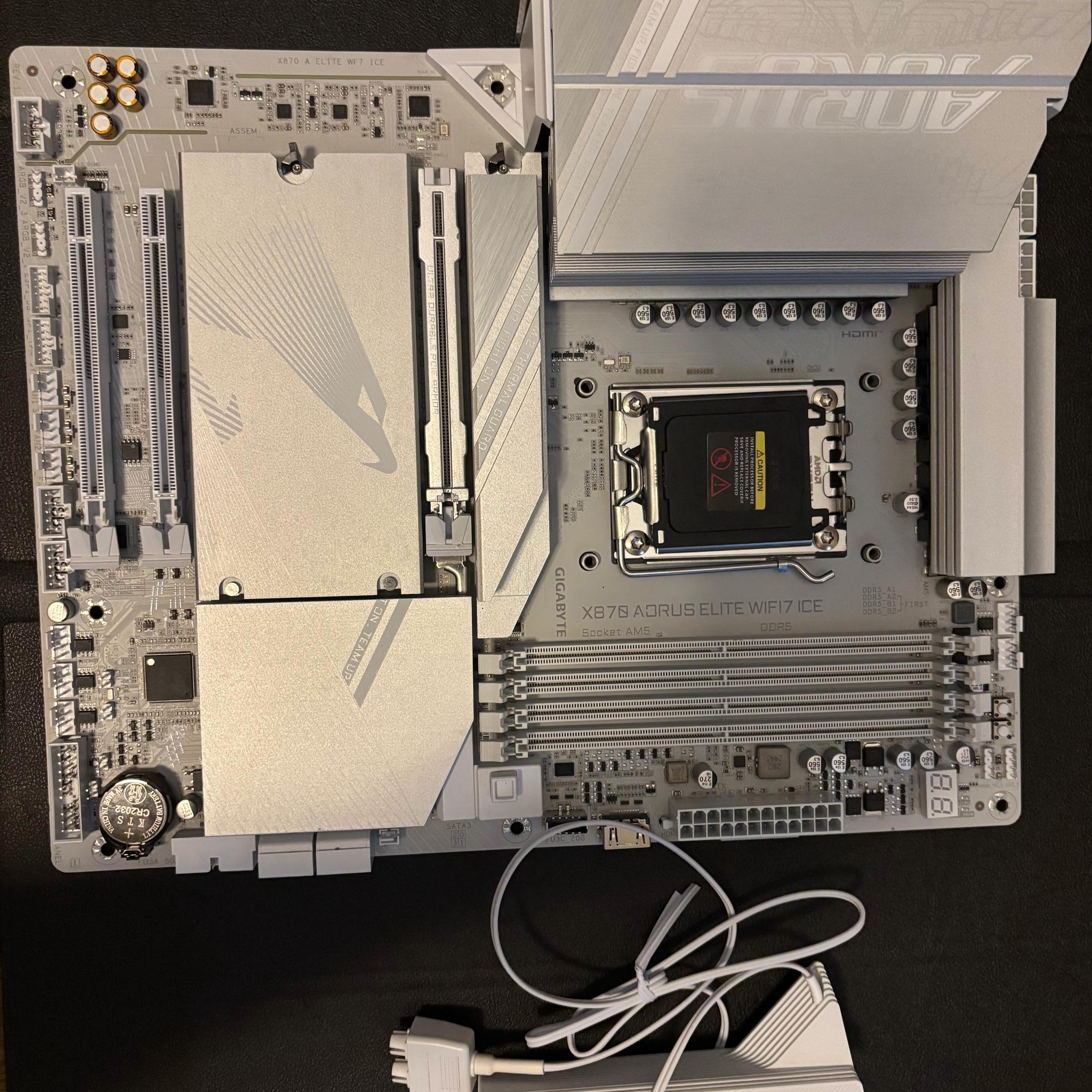 GIGABYTE X870 AORUS ELITE WIFI7 ICE AM5 LGA 1718, ATX,