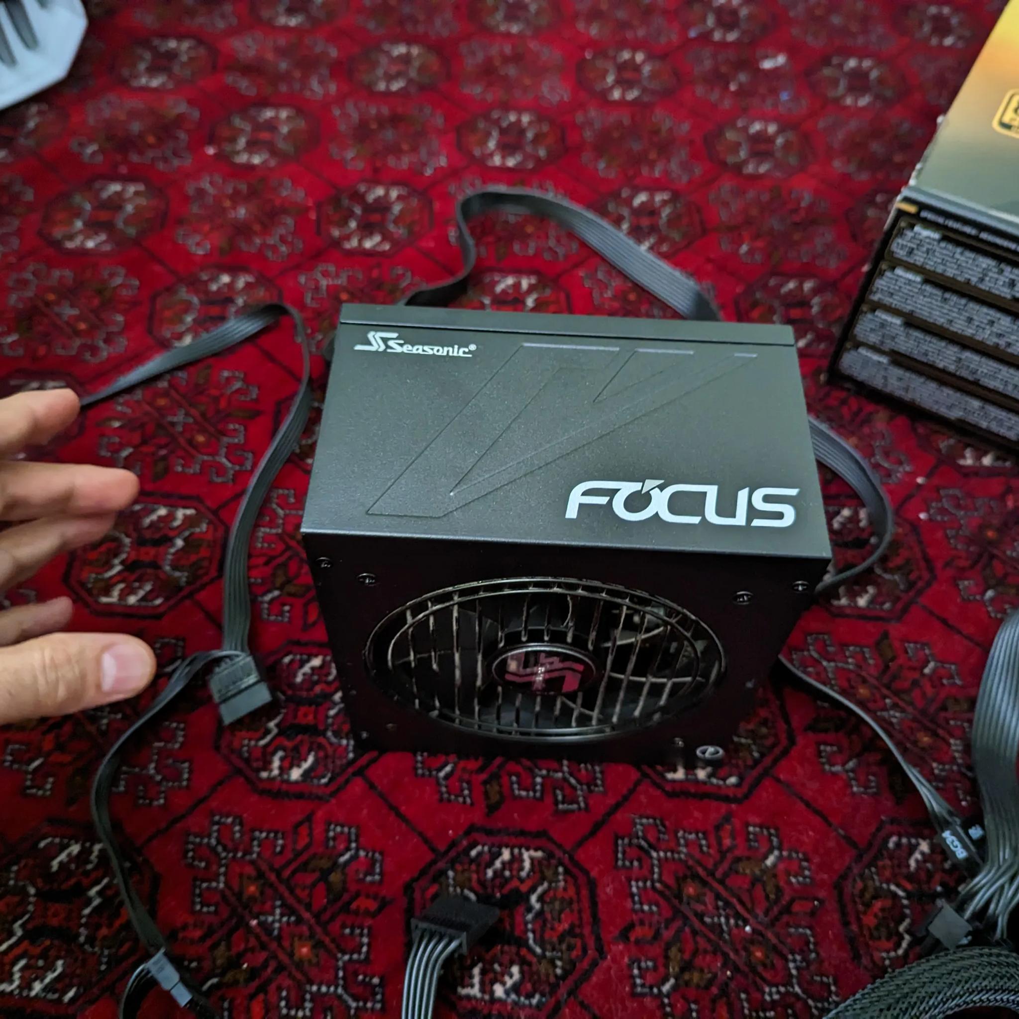 Seasonic Focus GX 1000W 80+ Gold Like New 