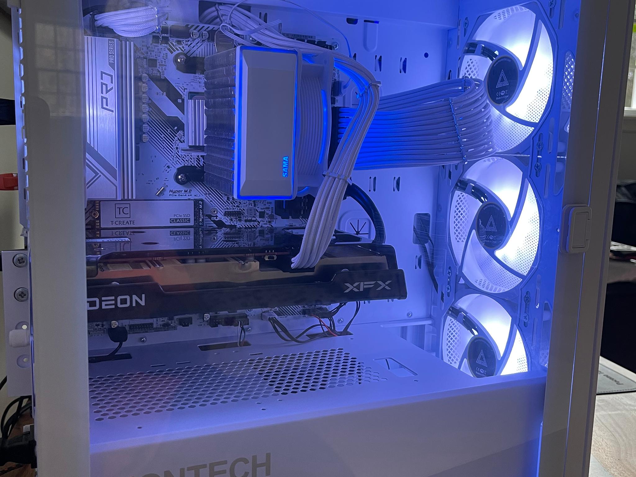 🥶 ALL WHITE 1080p Streaming/Gaming PC | RX 6600, Ryzen 5 3600, 1TB SSD 🥶