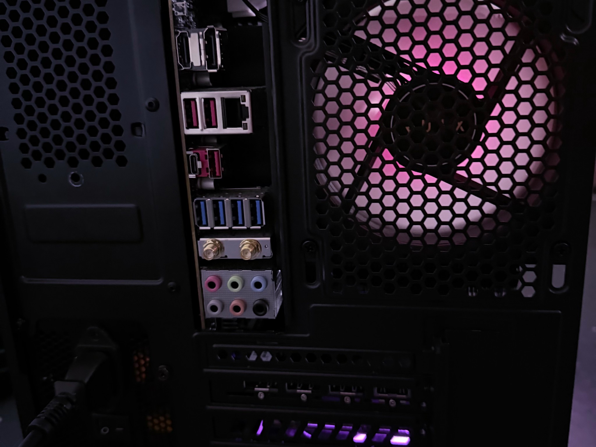 ⚫️"Shadow Sakura"🌸| 4K Gaming | RX 7900 XTX 24GB | Ryzen 7 7800X3D  | 32 Ram | 2TB NVMe Storage