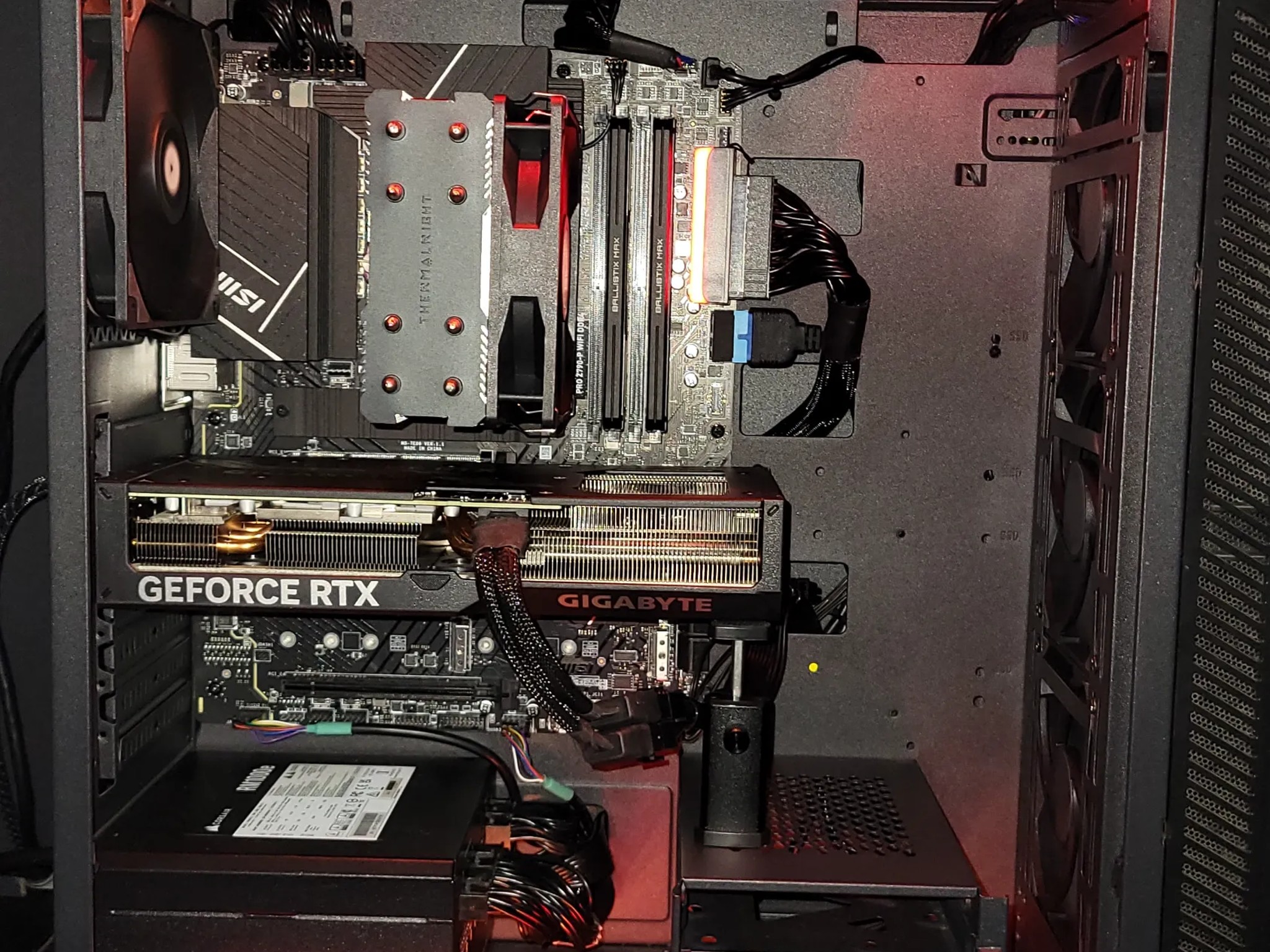 🔥 High-Performance Build – i5-14600KF | RTX 4070 Super OC | 4400MHz DDR4 | 1TB NVMe | 1000W PSU 🔥