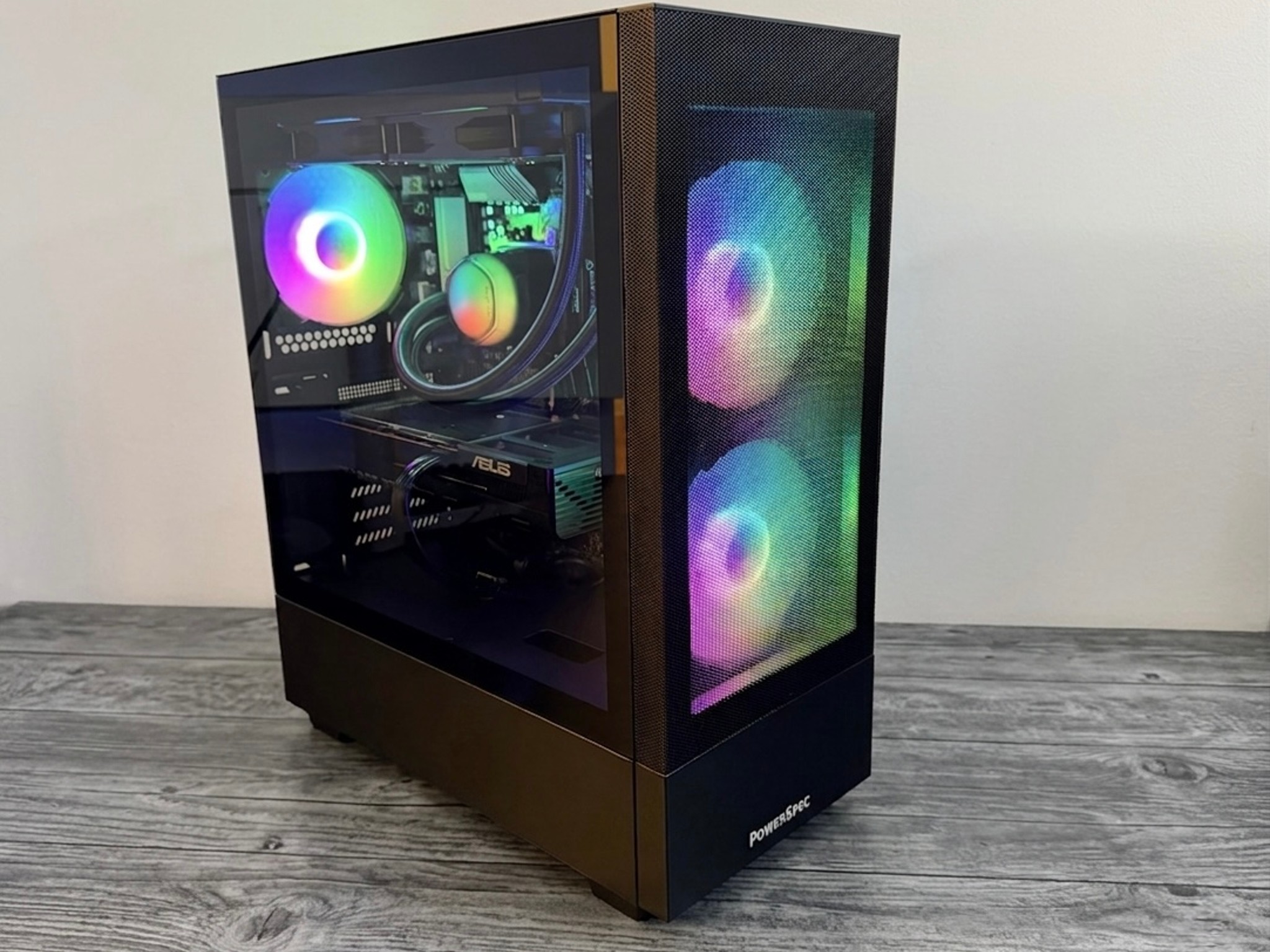 RTX 5050 8GB OC • RYZEN 5 5500 • B550 WIFI • 16GB DDR4 • 512GB SSD • 240MM AIO NEW CUSTOM GAMING PC