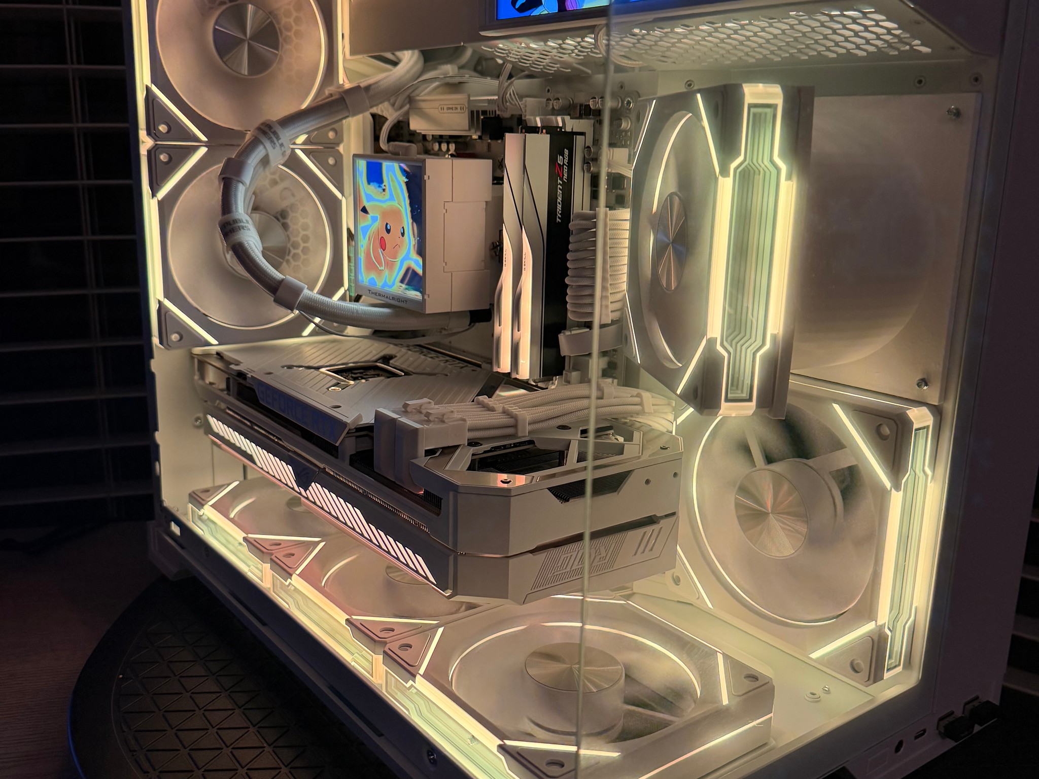 NEW Ryzen 5 7600X | ASUS ROG RTX 3070 White | 32GB DDR5 | 1TB | LCD AIO