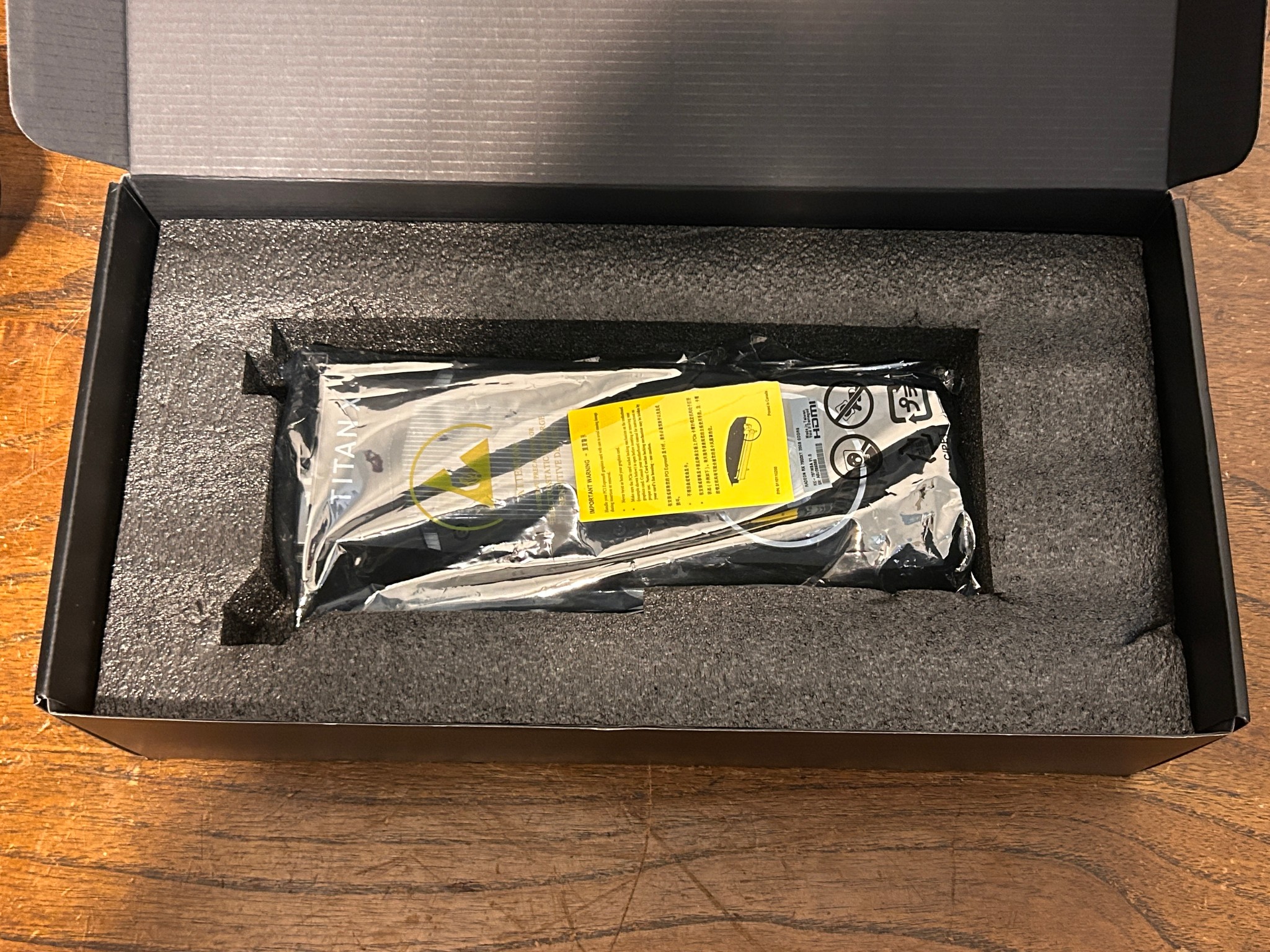NVIDIA GeForce GTX TITAN Xp 12GB GDDR5X Graphics Card with box
