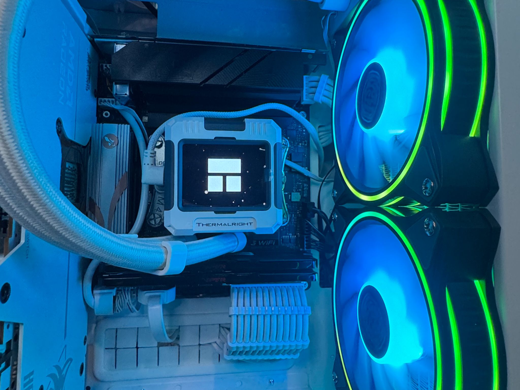 🚀🐰|High-end Gaming Pc| Ryzen 7 9700x, 9070xt, 64gb, 2tb, Wifi
