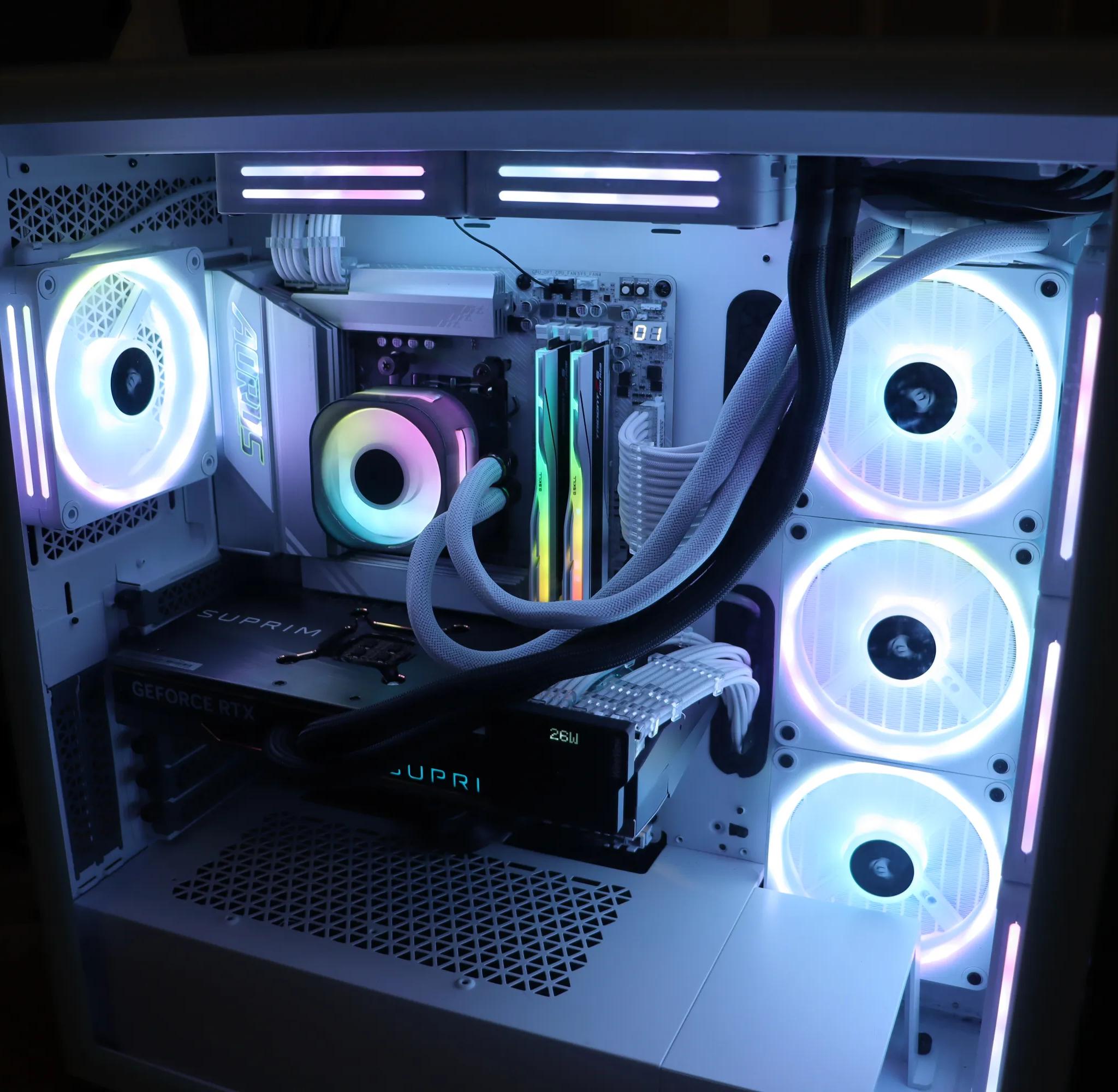AMD 9800X3D + RTX 4090 Liquid Suprim X Gaming PC