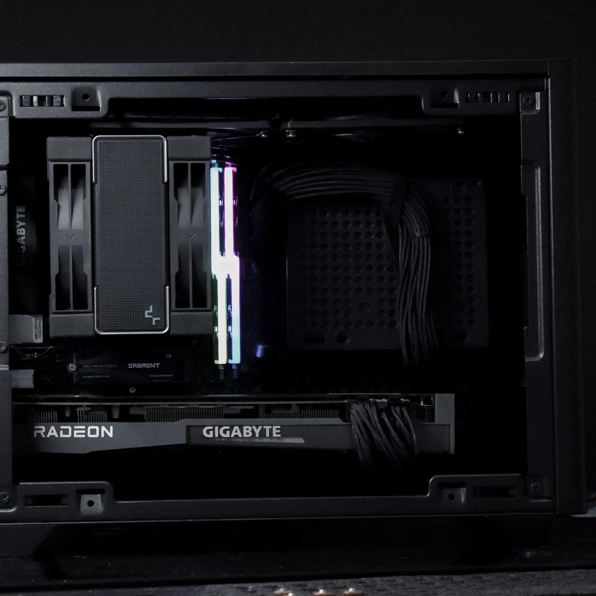 RX 6700XT/ R7 5700X Gaming PC Computer