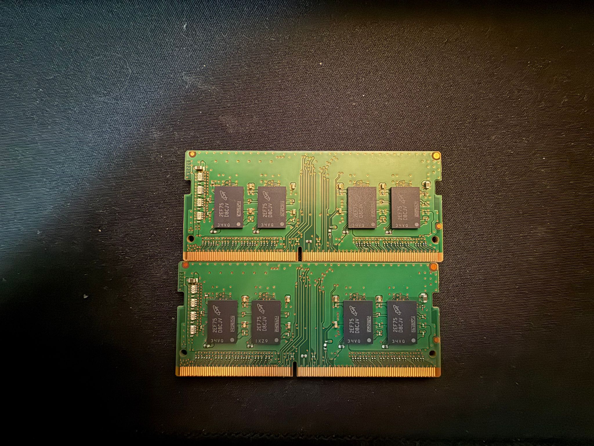 Micron 32GB DDR4-3200 MTA8ATF2G64HZ-3G2F1  SO-DIMM Kit