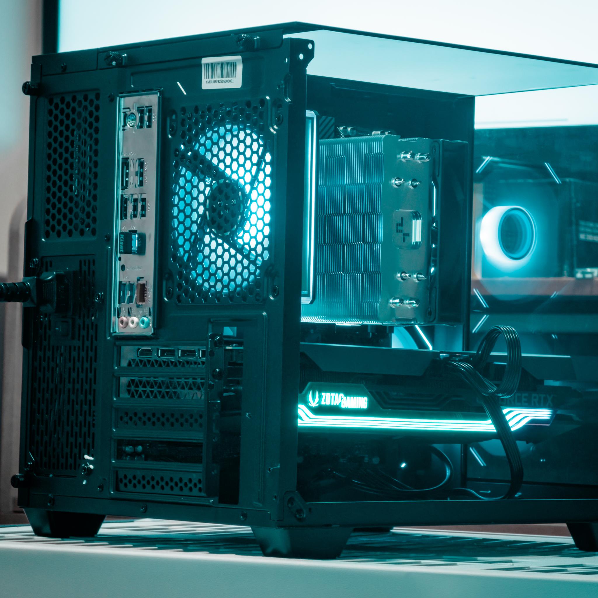 🔥 High-End Gaming PC – Ryzen 9 7950X | RTX 3080 Ti | 32GB DDR5 | RGB Fishtank 🔥