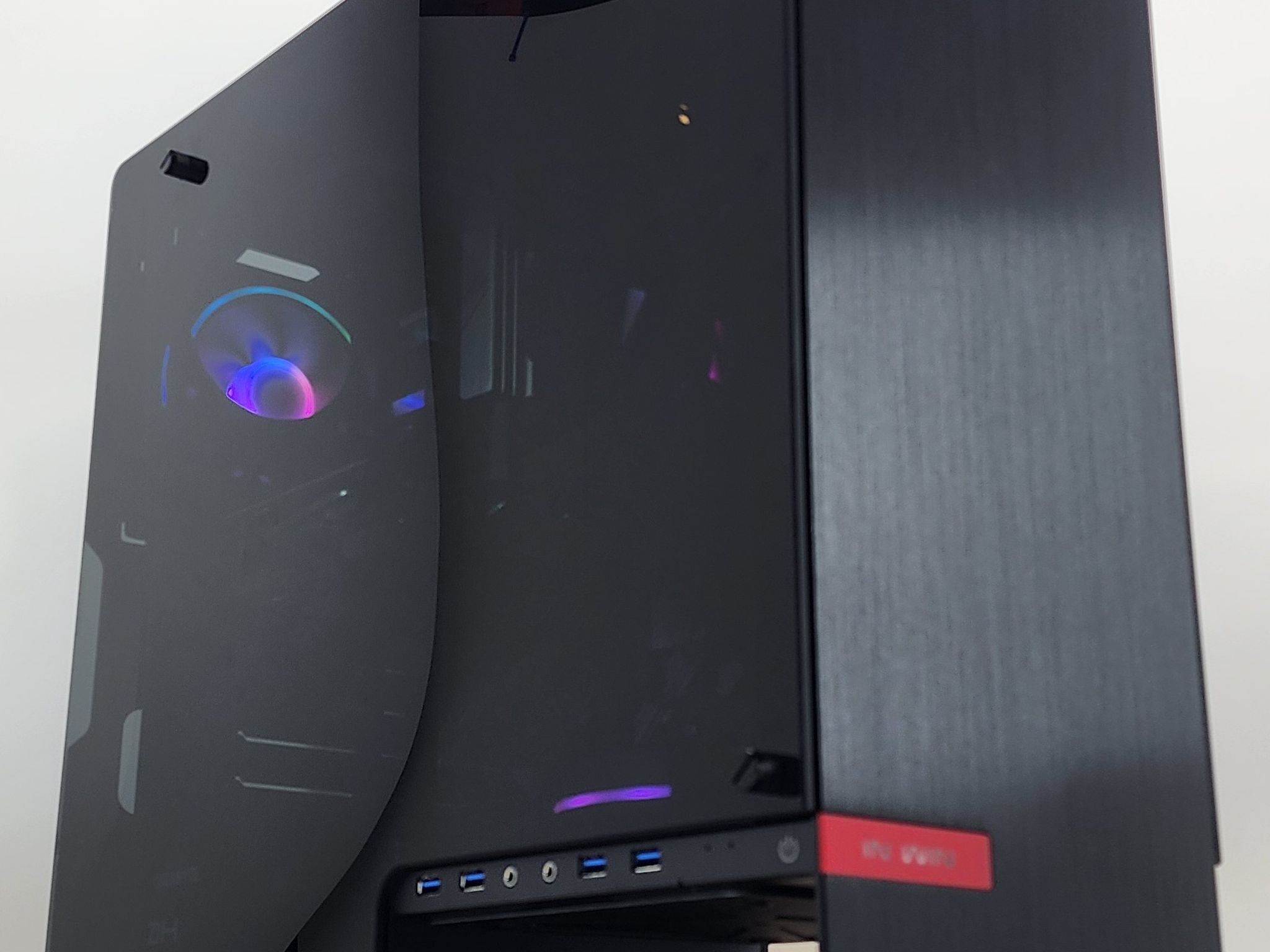 Gaming PC Ryzen 7 5700X 16GB RAM 1TB SSD RTX 4060 Ti 8GB Windows 11 Computer