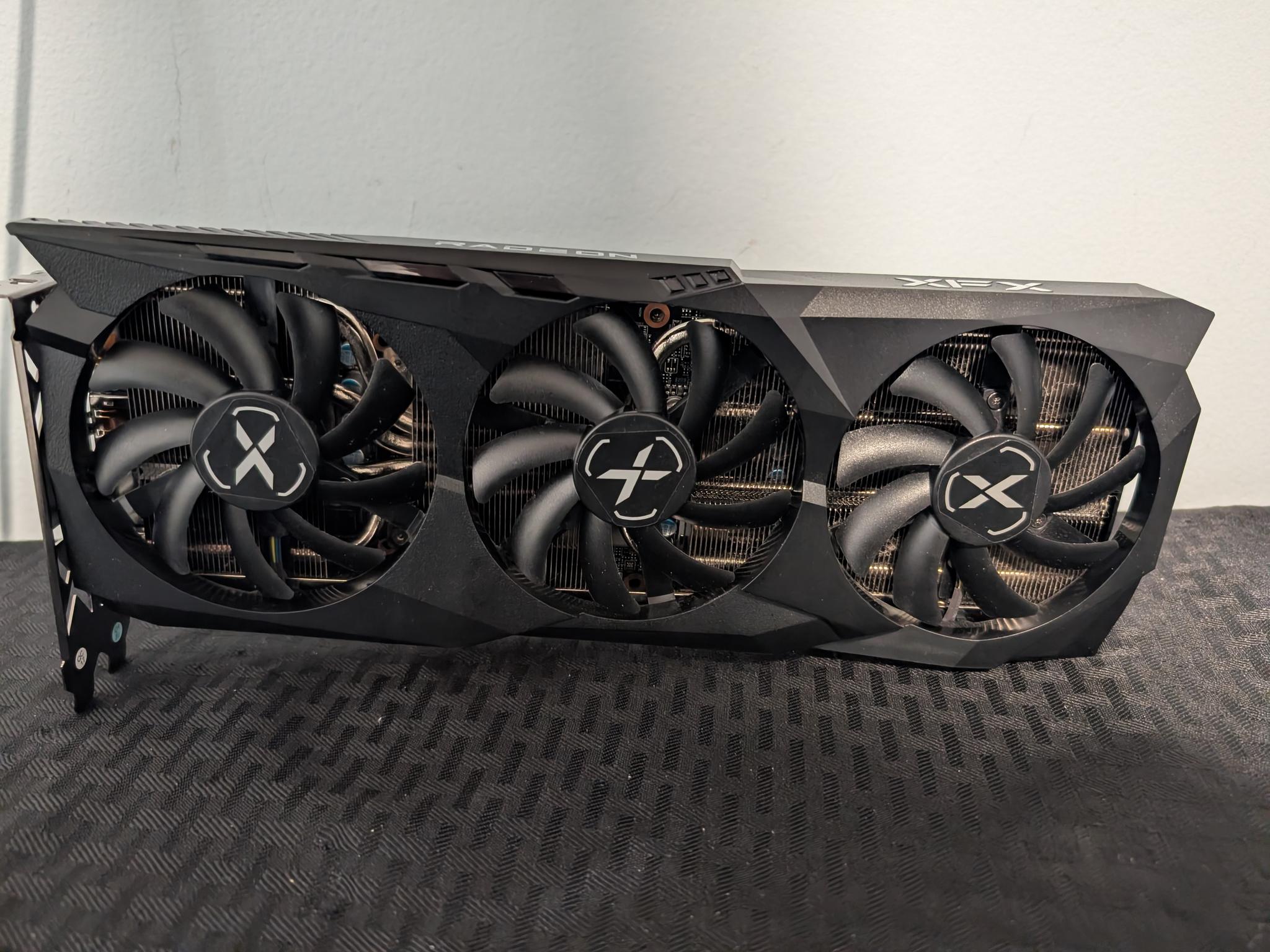 XFX Speedster QICK 319 BLACK RX 6700 XT