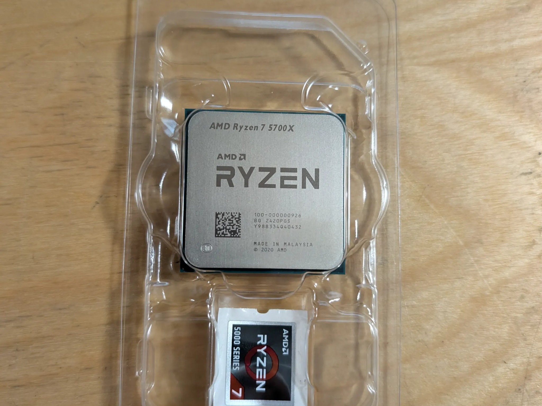 AMD Ryzen 7 5700x
