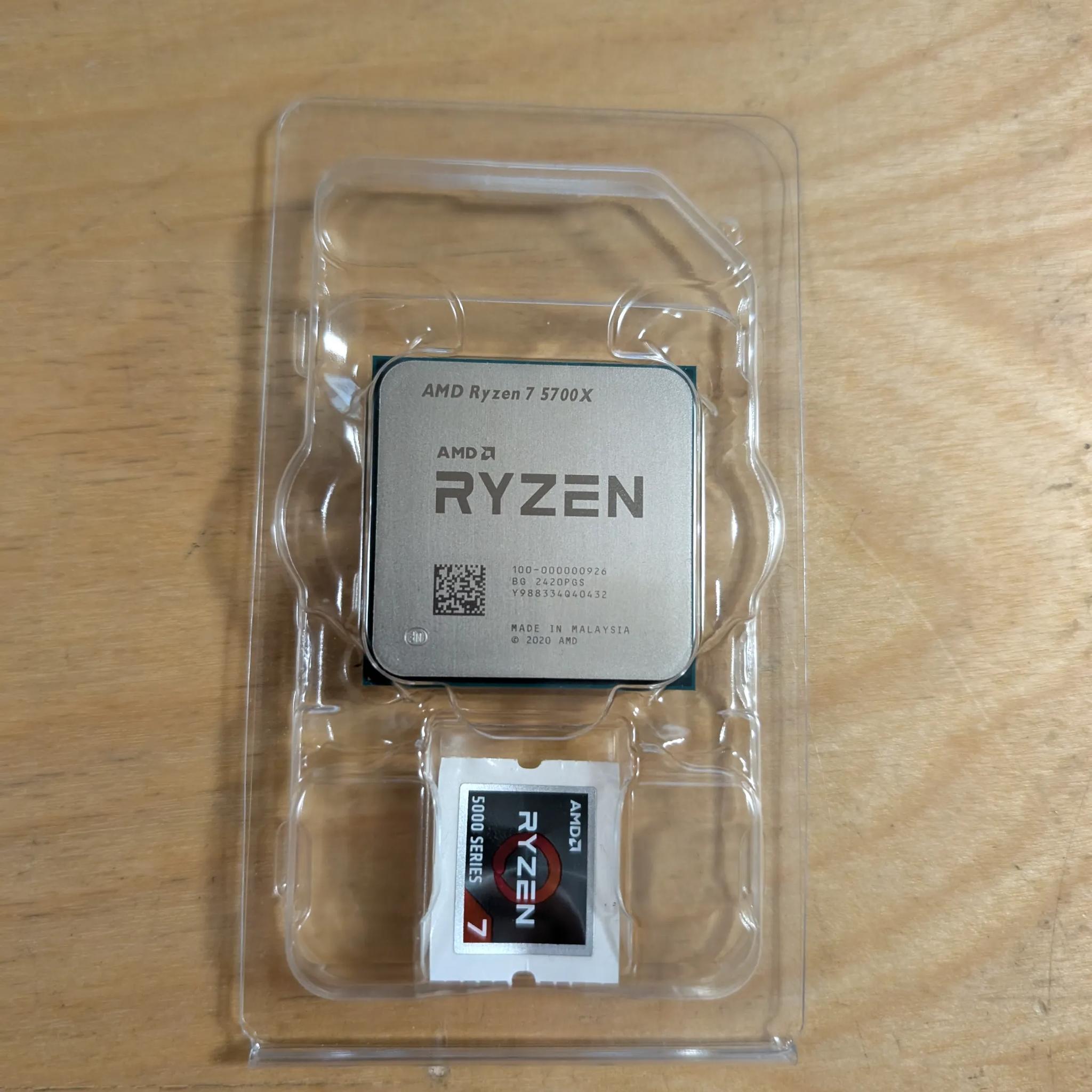 AMD Ryzen 7 5700x