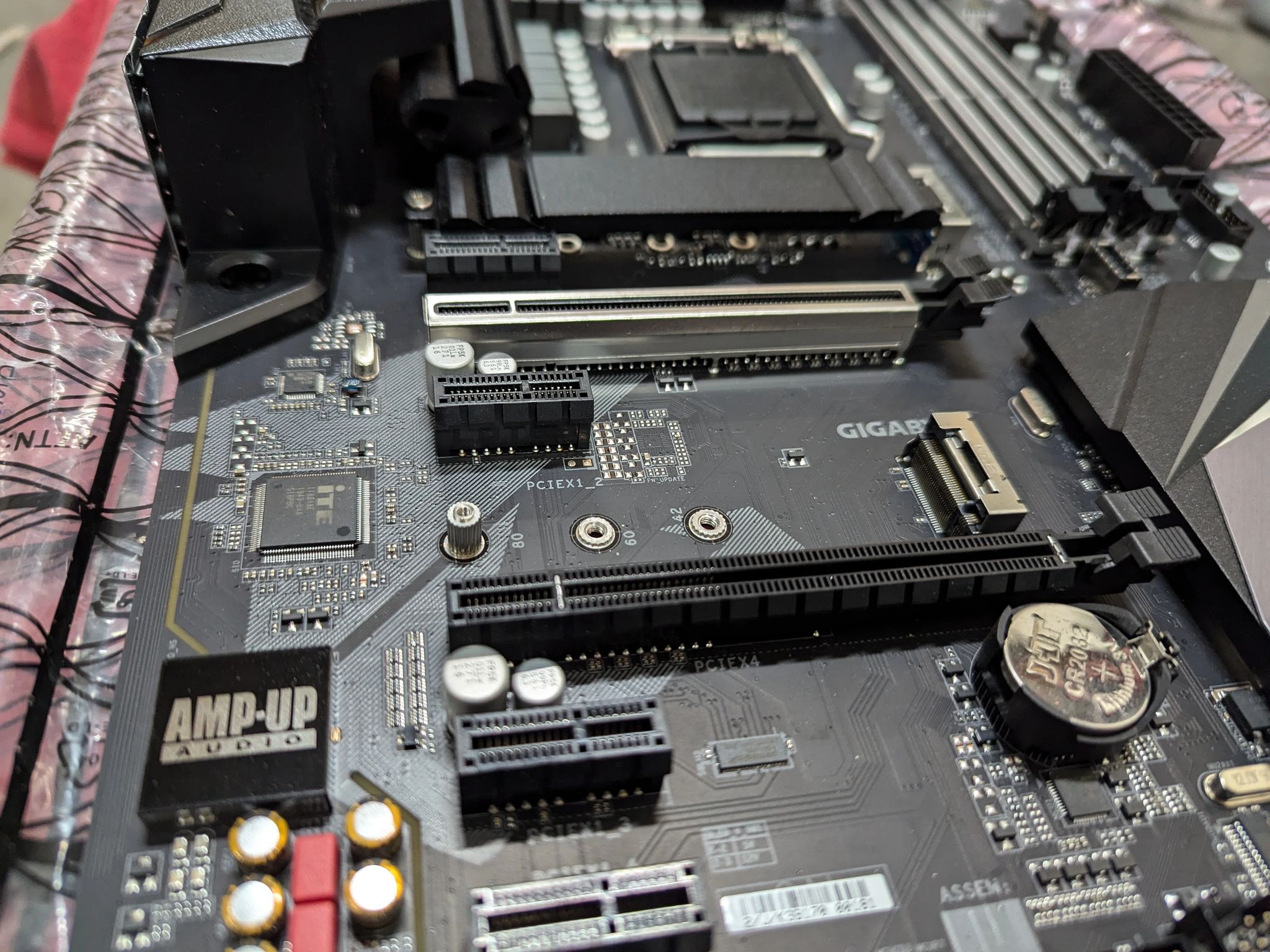 Used- Great Condition - Gigabyte Z390 Aorus Elite