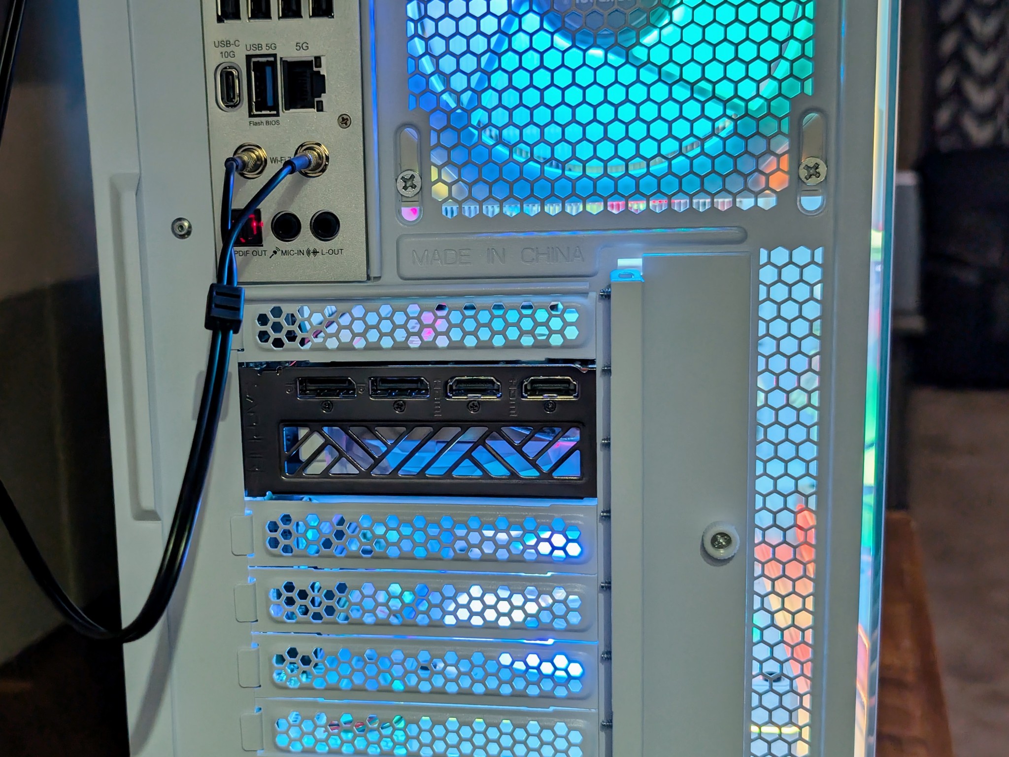 All-White Custom Gaming PC | AMD 7800X3D | Sapphire Pure 7800XT 16GB | 32GB DDR5 6000MT/s | 1.25TB