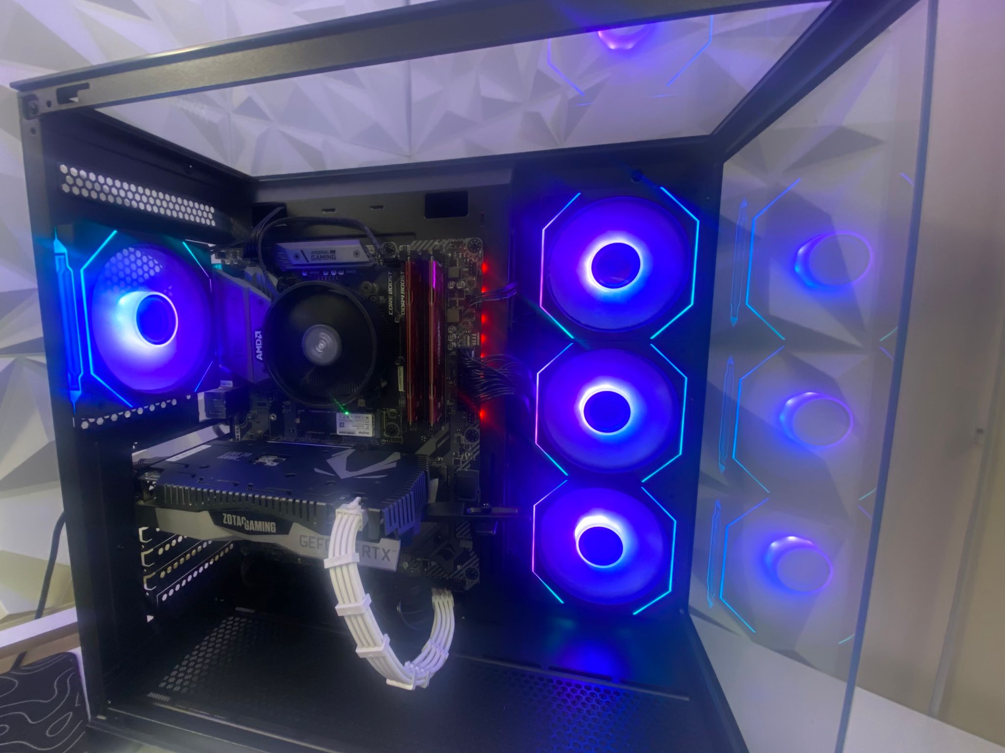 Pure Aesthetic Gaming PC | Ryzen 5 | RTX 2060 | 32GB RAM | 512GB SSD