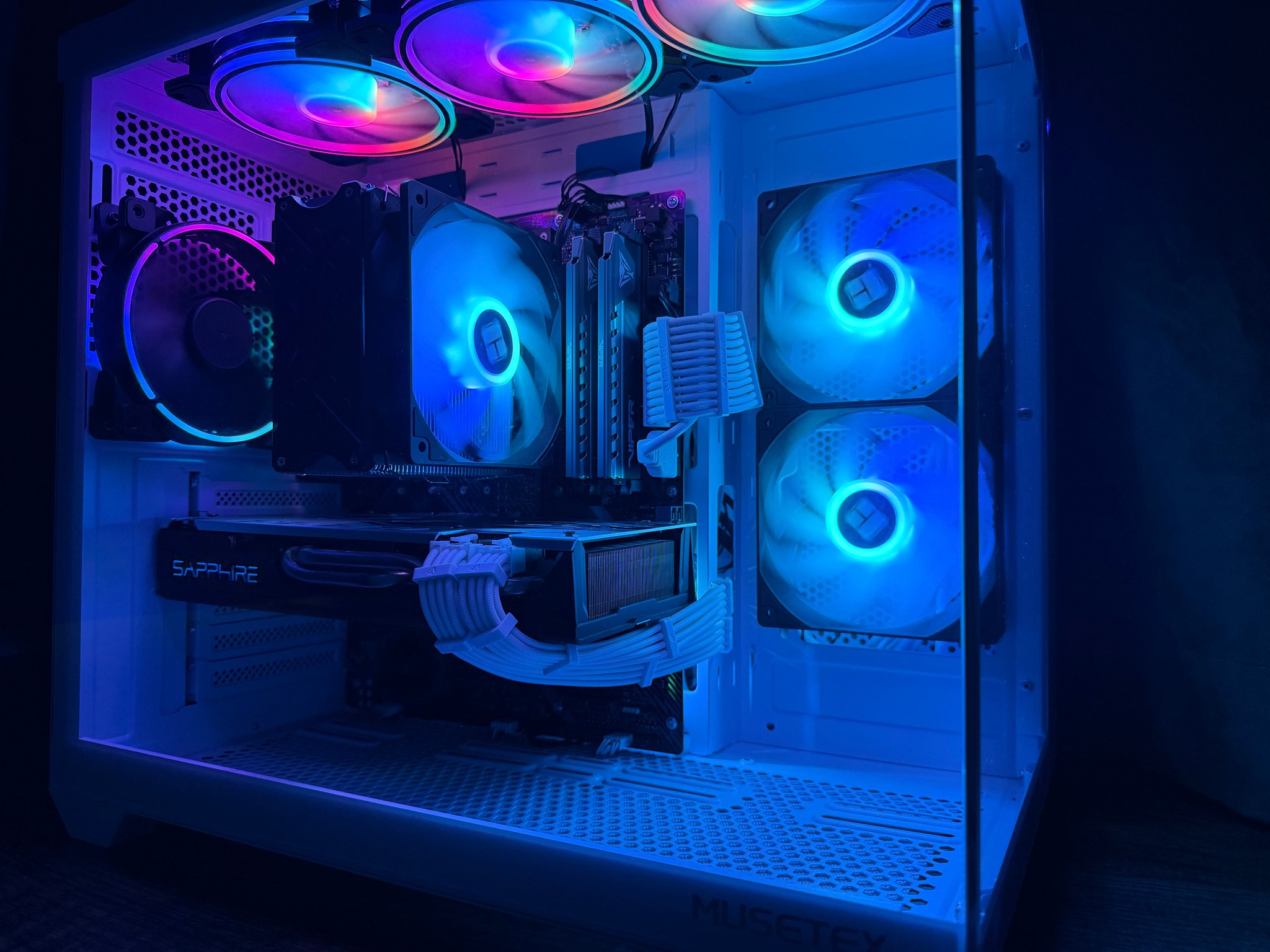 Gaming PC – Ryzen 7 | Sapphire Nitro 8GB GPU | 32GB RAM | Samsung 970 500GB NVMe SSD