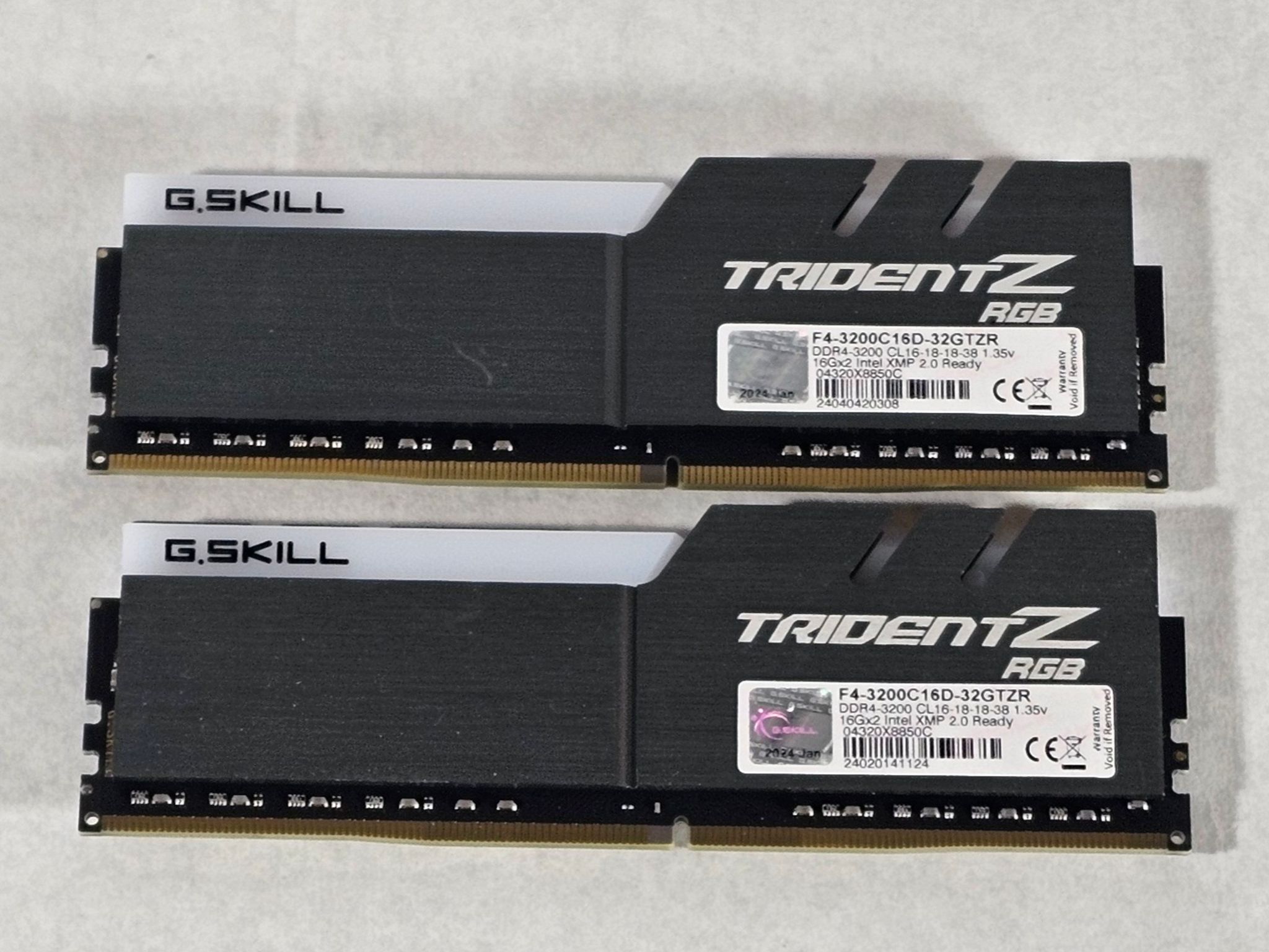 32GB DDR4 (2x16GB) 481 CL16 3200MT/s G.Skill Trident Z