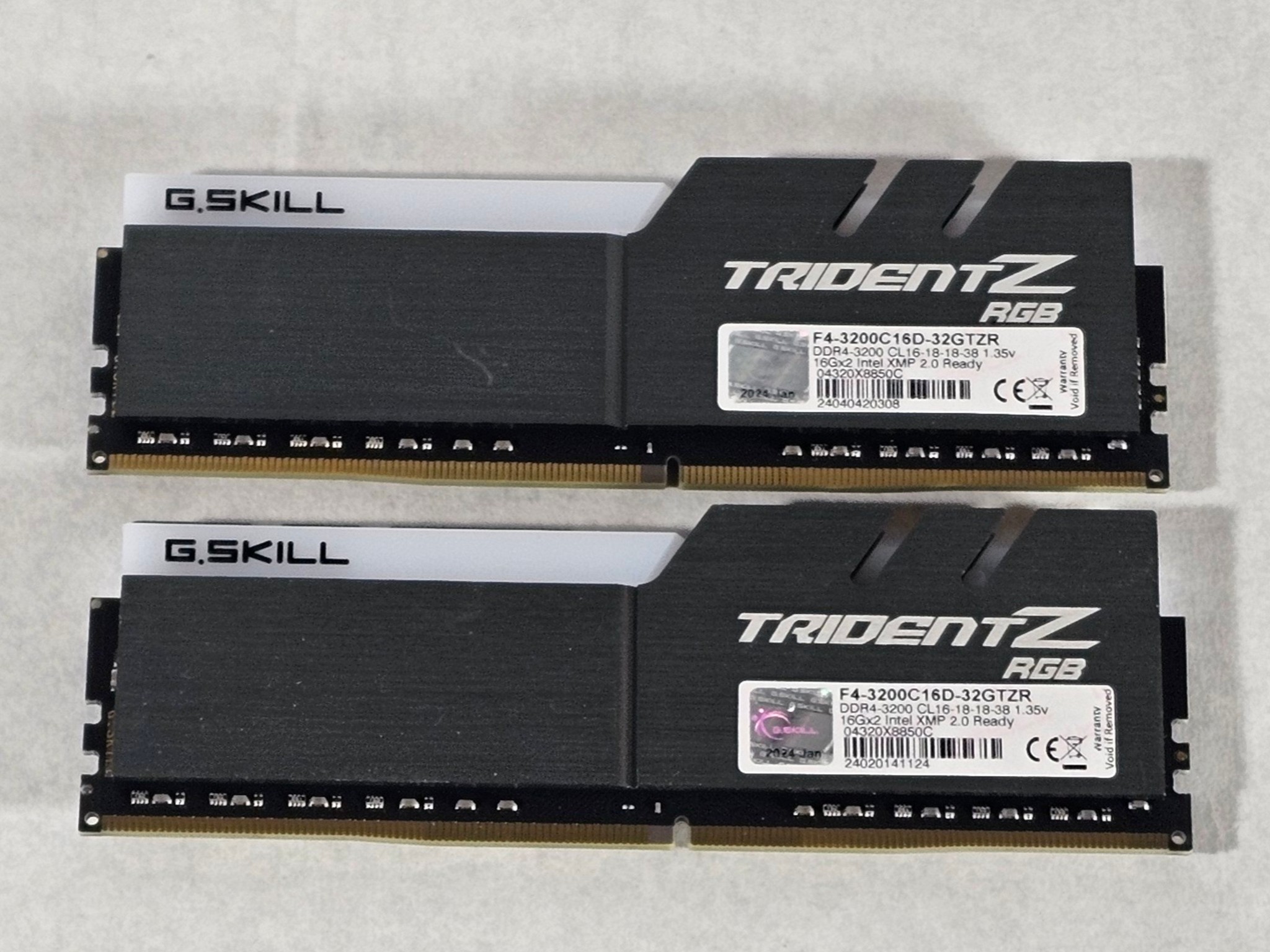 32GB DDR4 (2x16GB) 481 CL16 3200MT/s G.Skill Trident Z