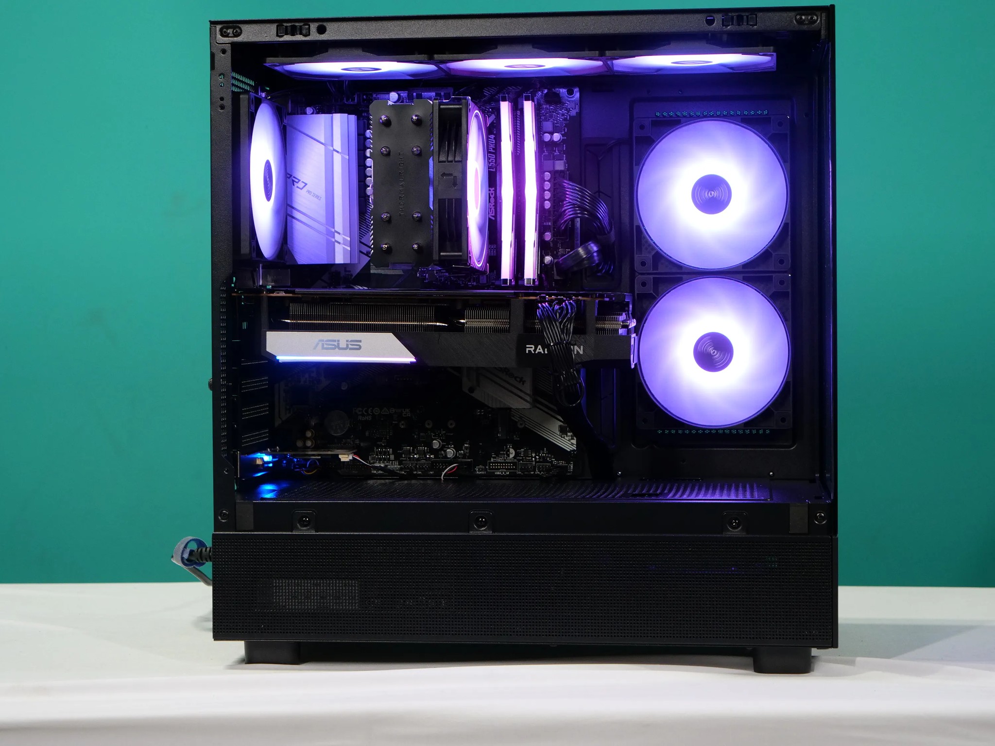UCW Ready to Play "Path to Greatness" build (Ryzen 5 5500 + 32gb + RX 6700xt 12 gb + 1tb) Free Ship!