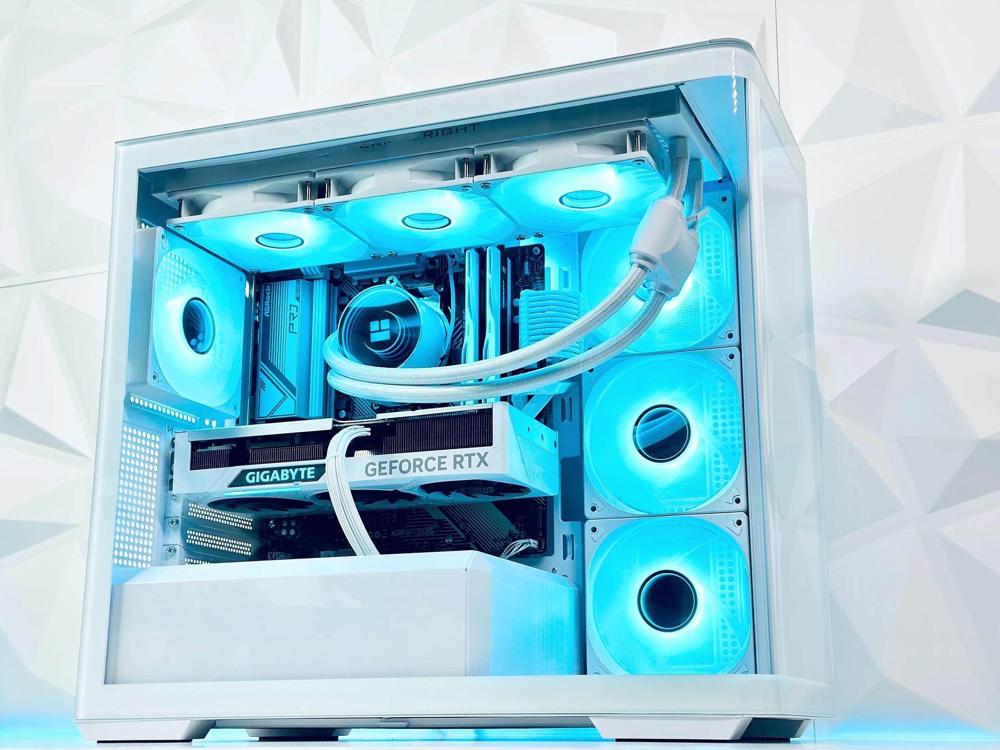 🧊🥶🧔‍♂️Iceman❄️Liquid Cooled Gaming PC❄️Nvidia RTX 4070 Ti 12GB❄️AMD Ryzen 7 7700❄️32GB DDR5