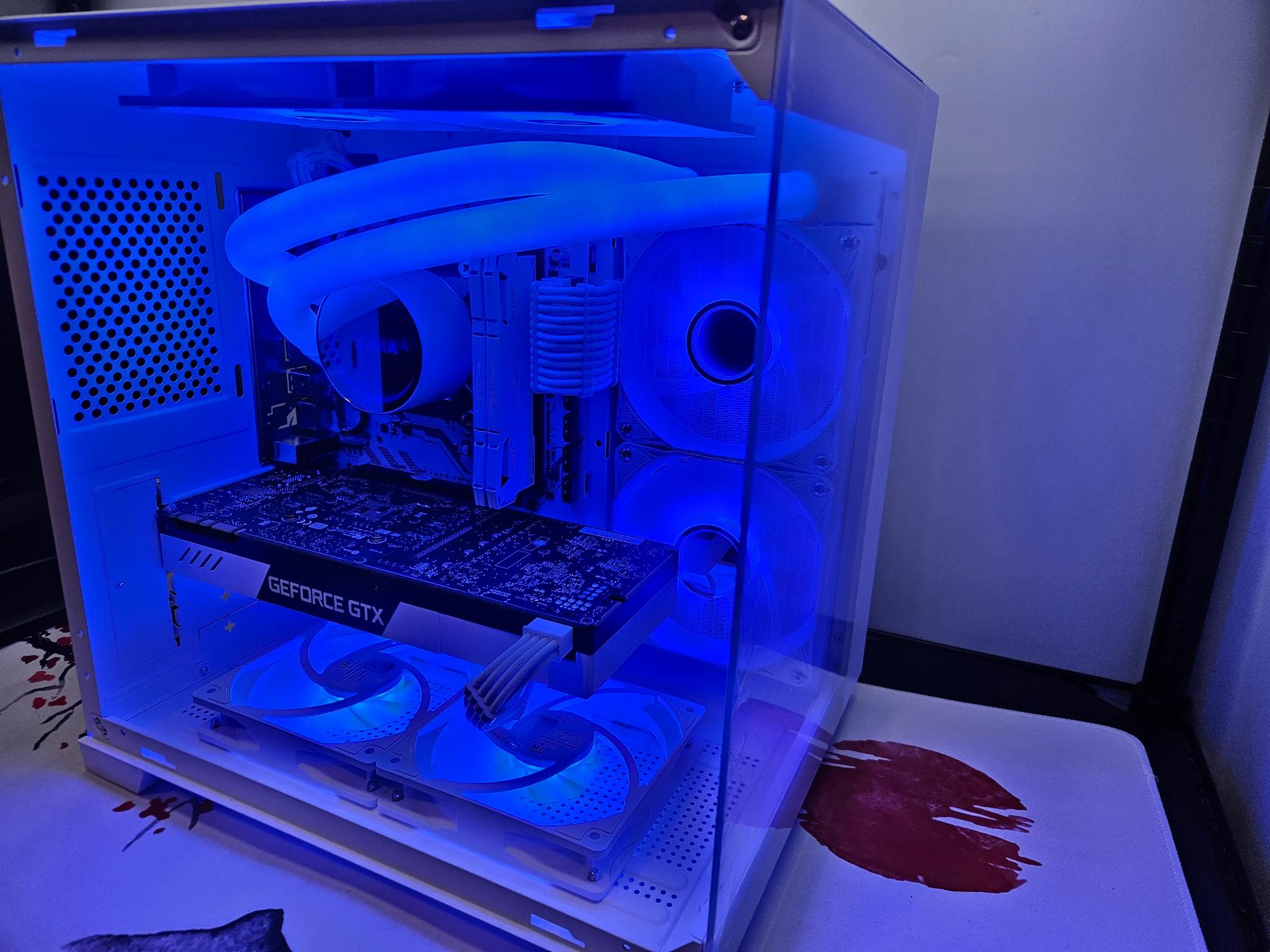 Liquid Cooled Arctic Rig  Ryzen 5 / 32GB DDR4 / 1TB SSD / GTX 1070 TI