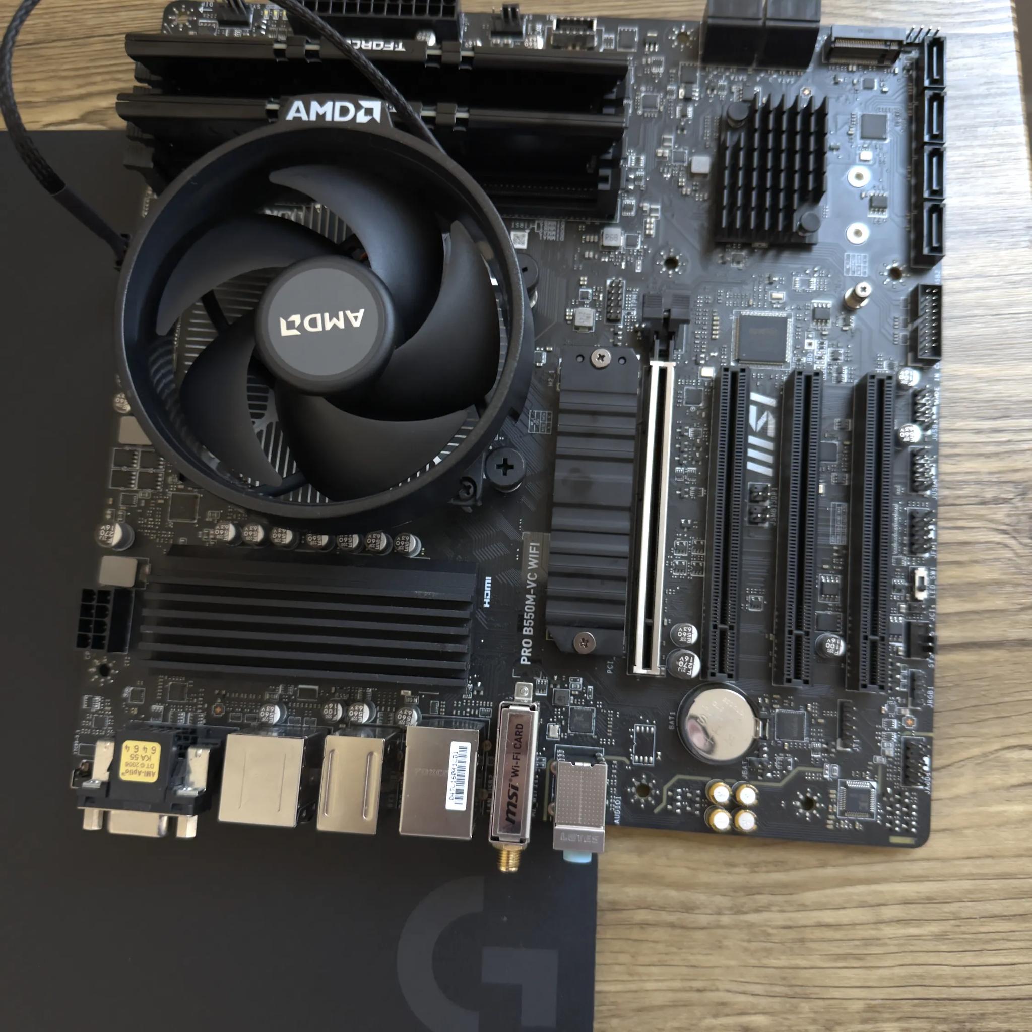 B550 - 16Gb DDR4  3600mhz - Ryzen 5 5500