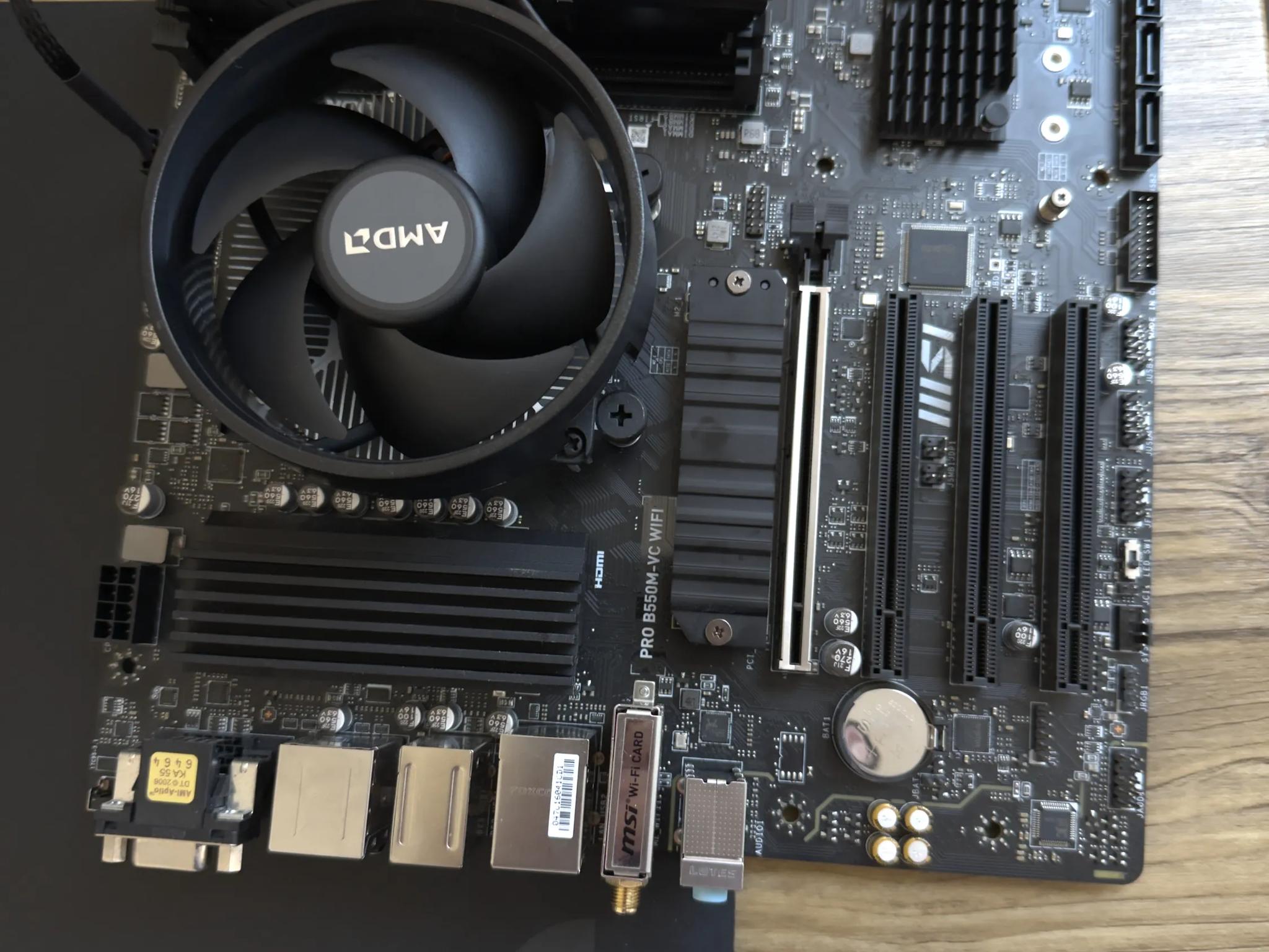 B550 - 16Gb DDR4  3600mhz - Ryzen 5 5500