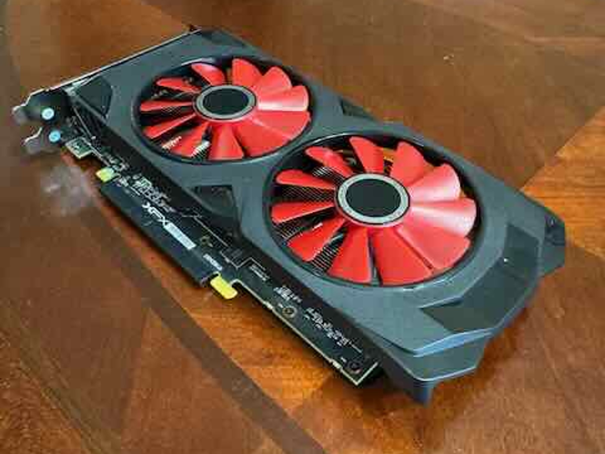 XFX AMD Radeon RX 570 8GB