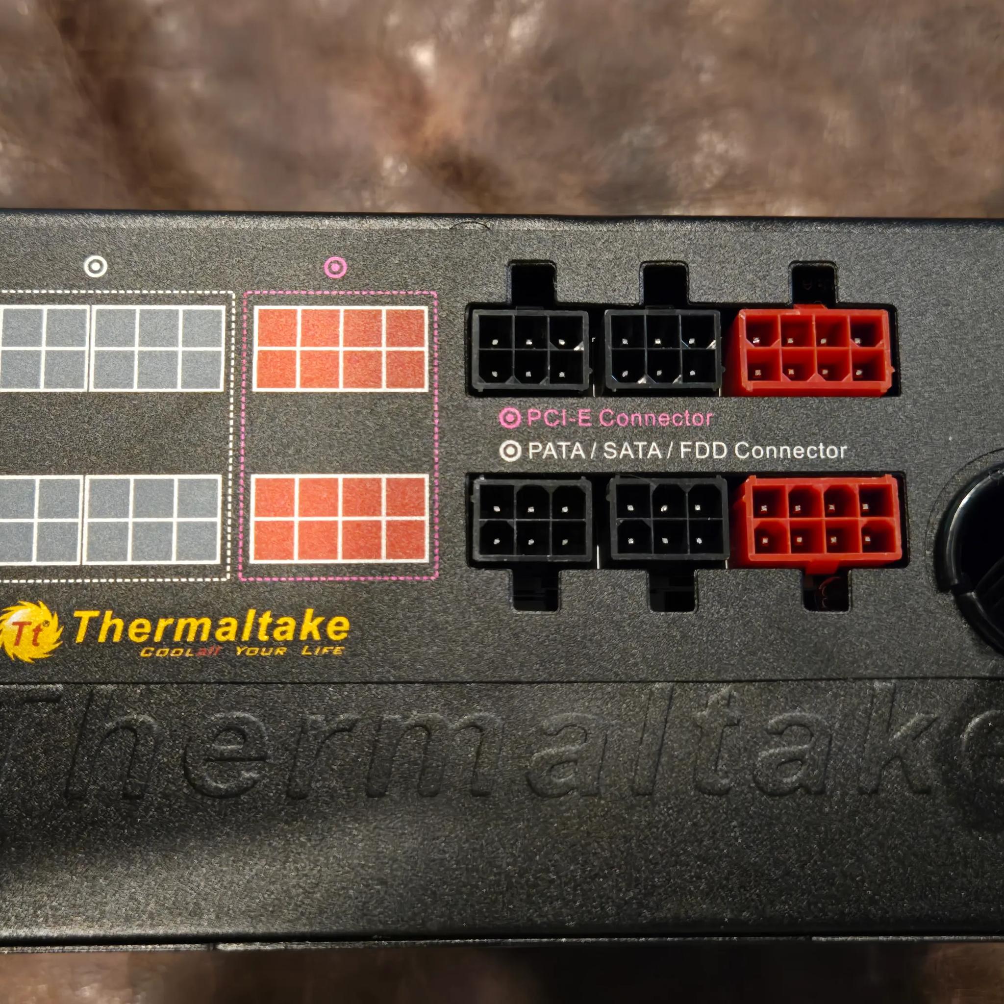 Thermaltake Toughpower 750W Gold (Modular)